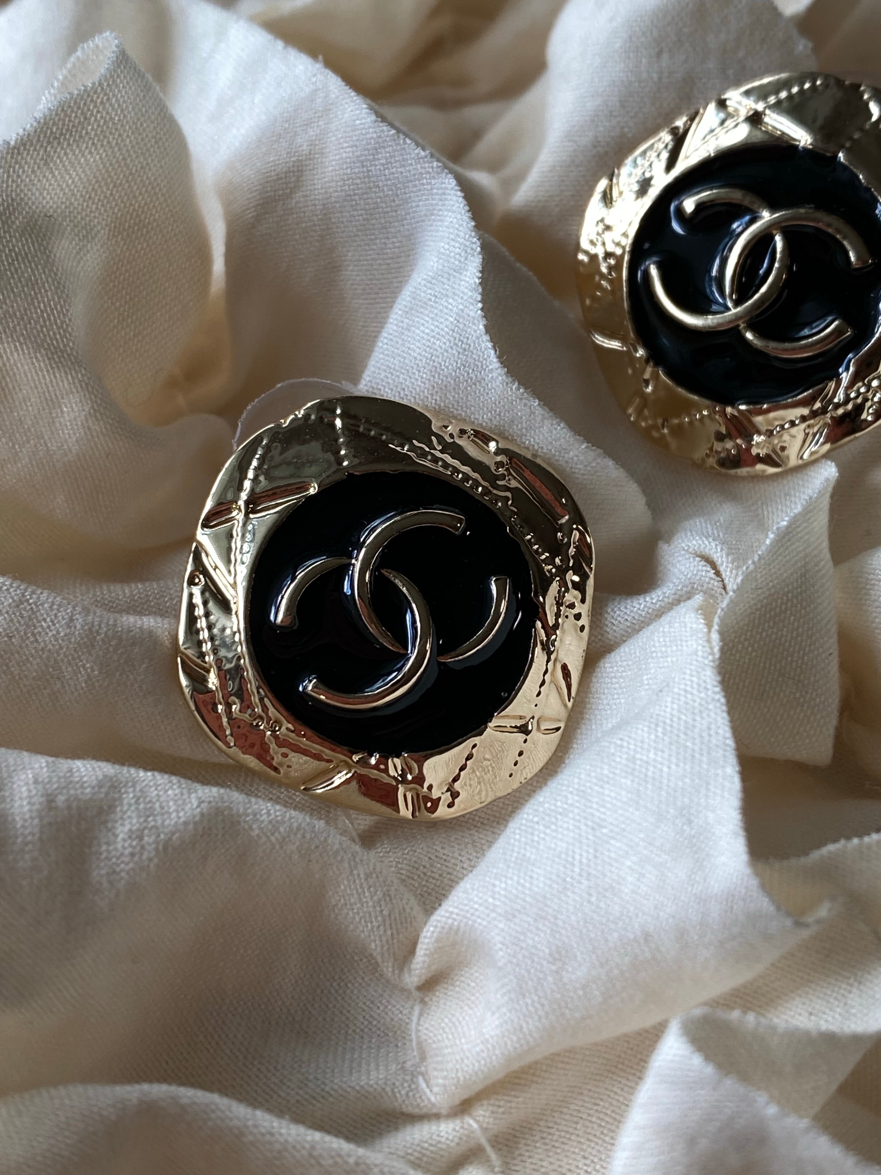 [TOP] CHANEL Stud Diamond Earrings