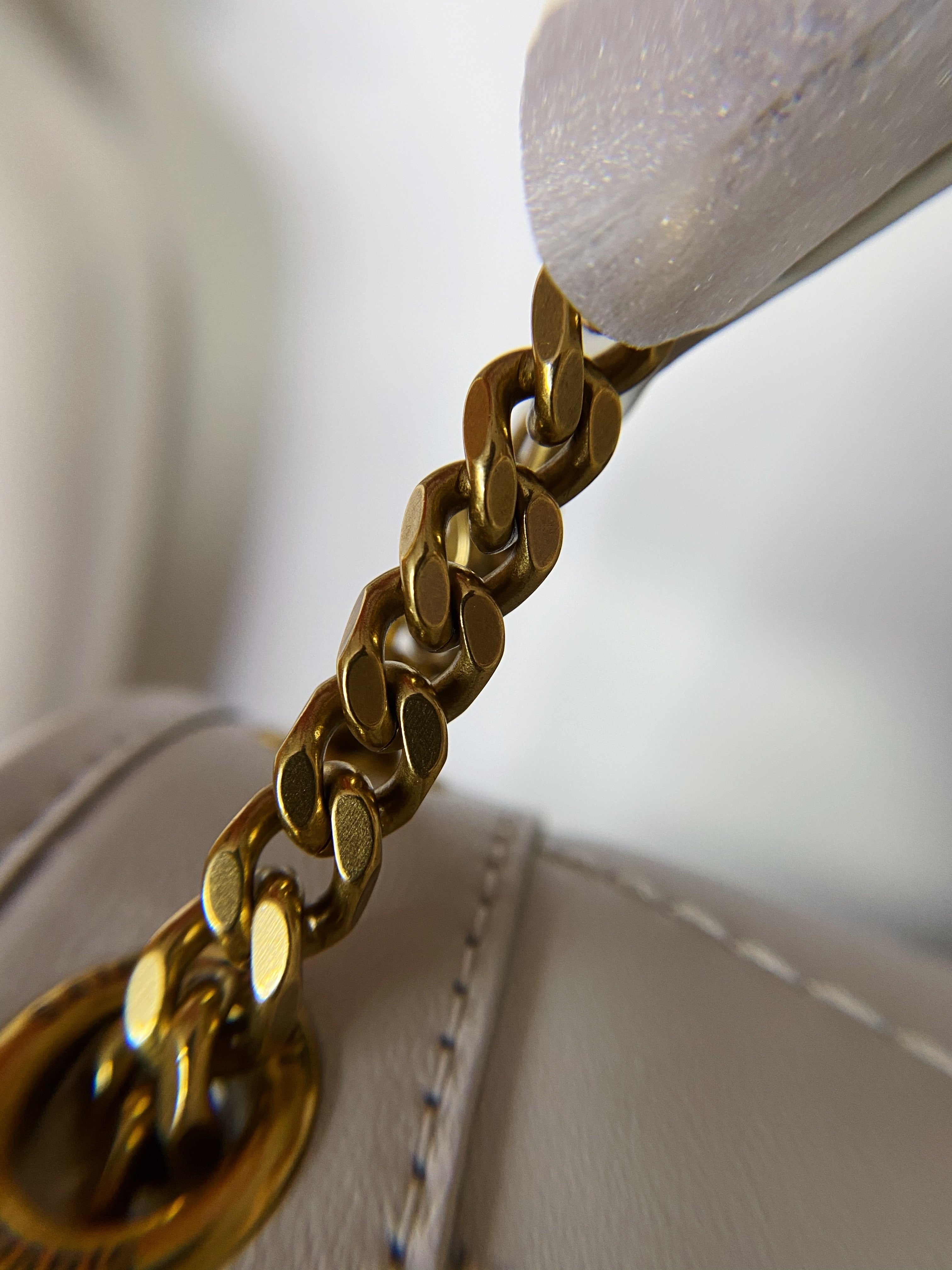 [TOP] Yves Saint Laurent YSL Nikki Small - OFF WHITE