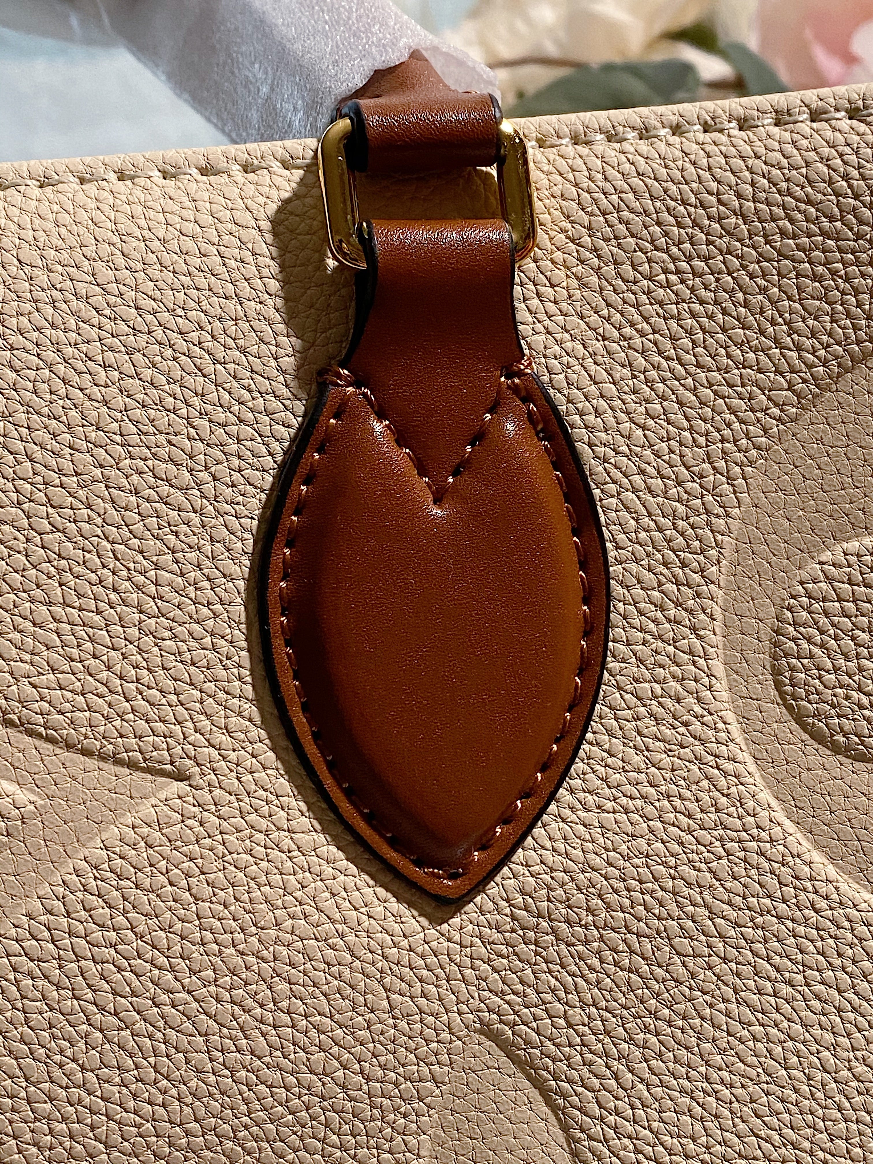 [TOP] Yves Saint Laurent YSL Loulou Small Denim Puffer Bag