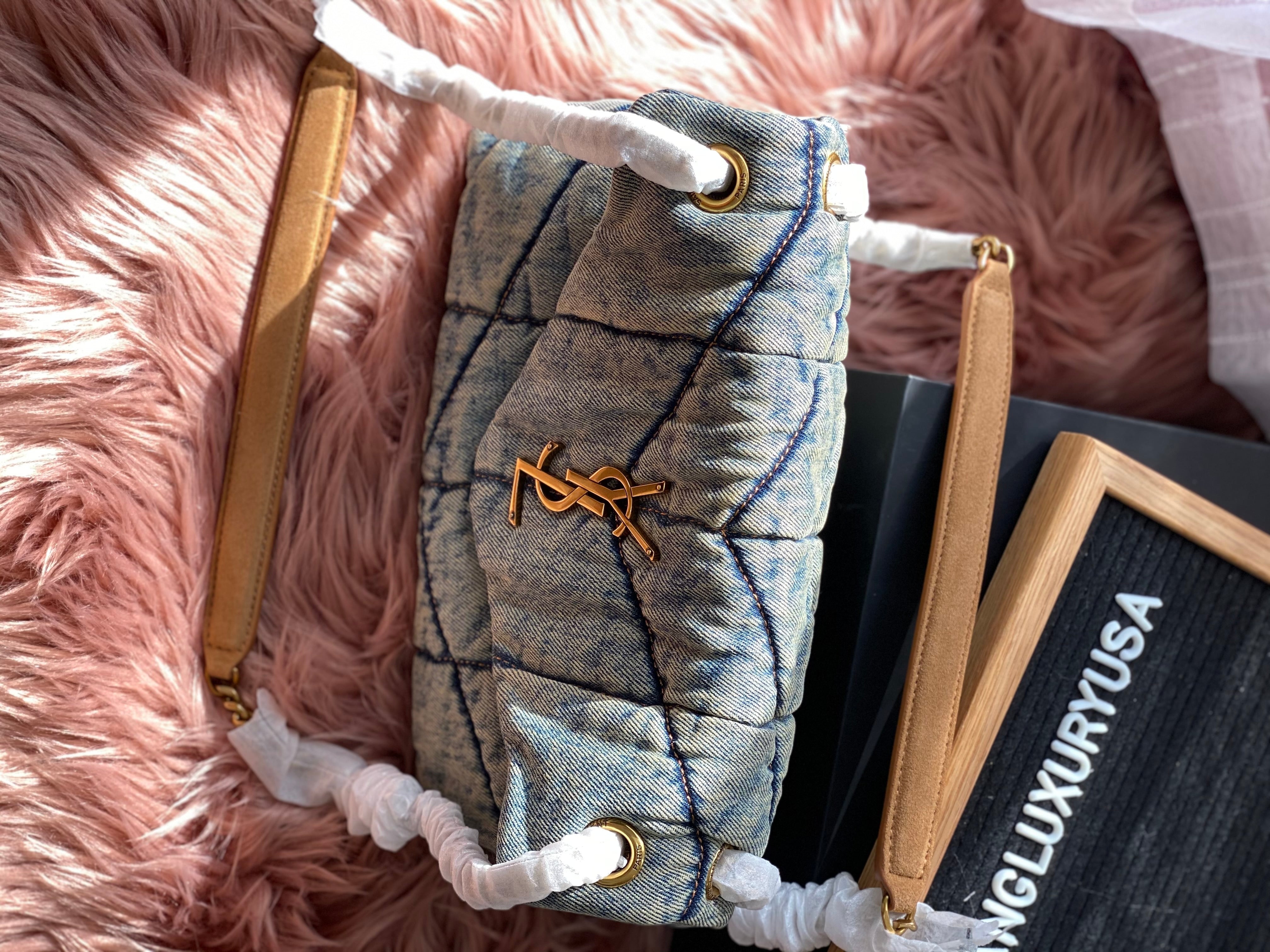 [TOP] Yves Saint Laurent YSL Loulou Small Denim Puffer Bag