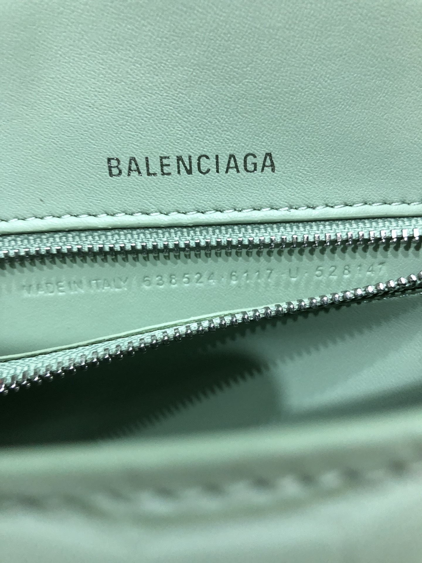 [TOP] BALENCIAGA Crocodile-Print Hourglass Bag 19/23cm - Green