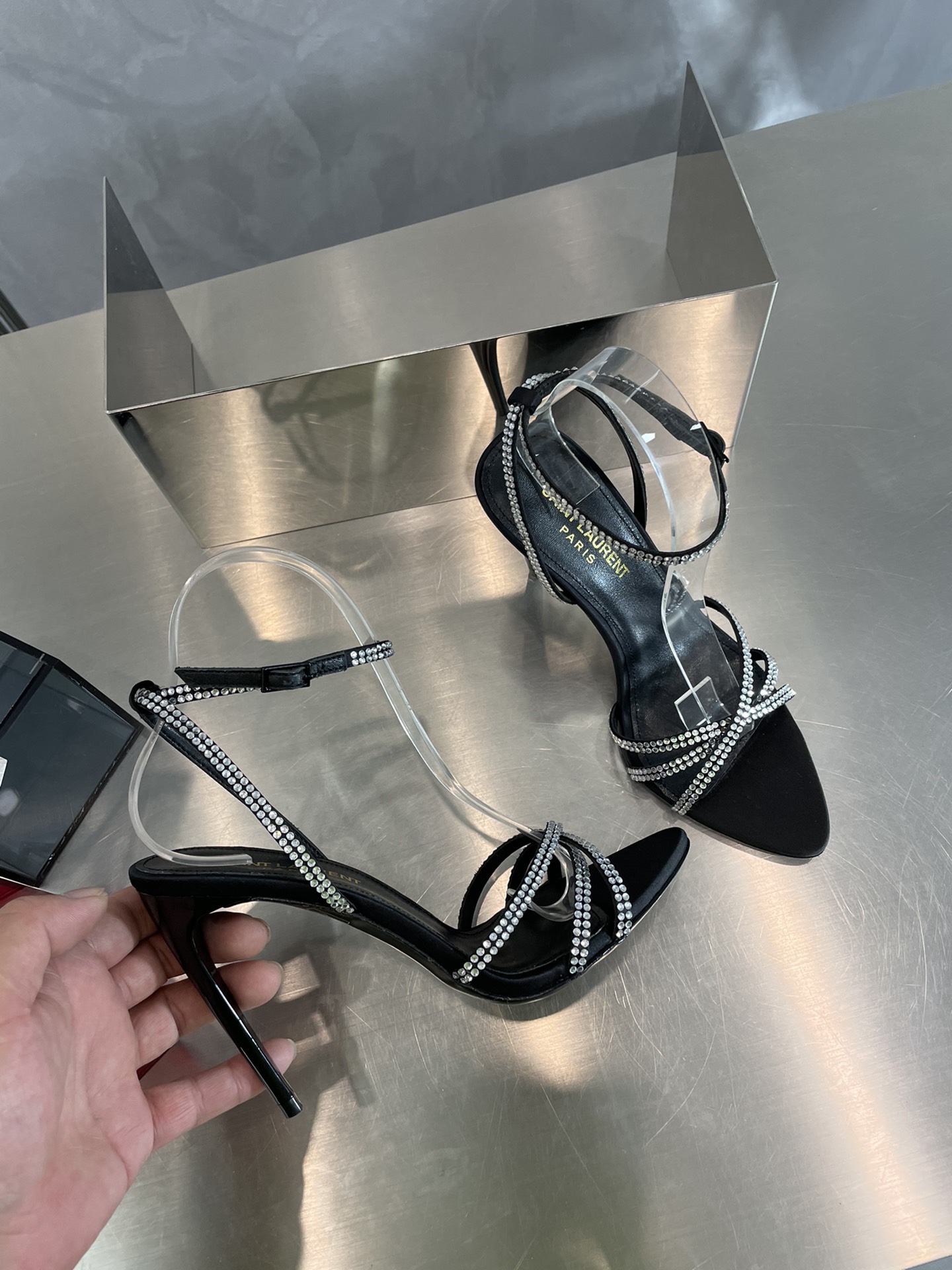 [TOP] Yves Saint Laurent YSL Chain High Heels - SHW - Black