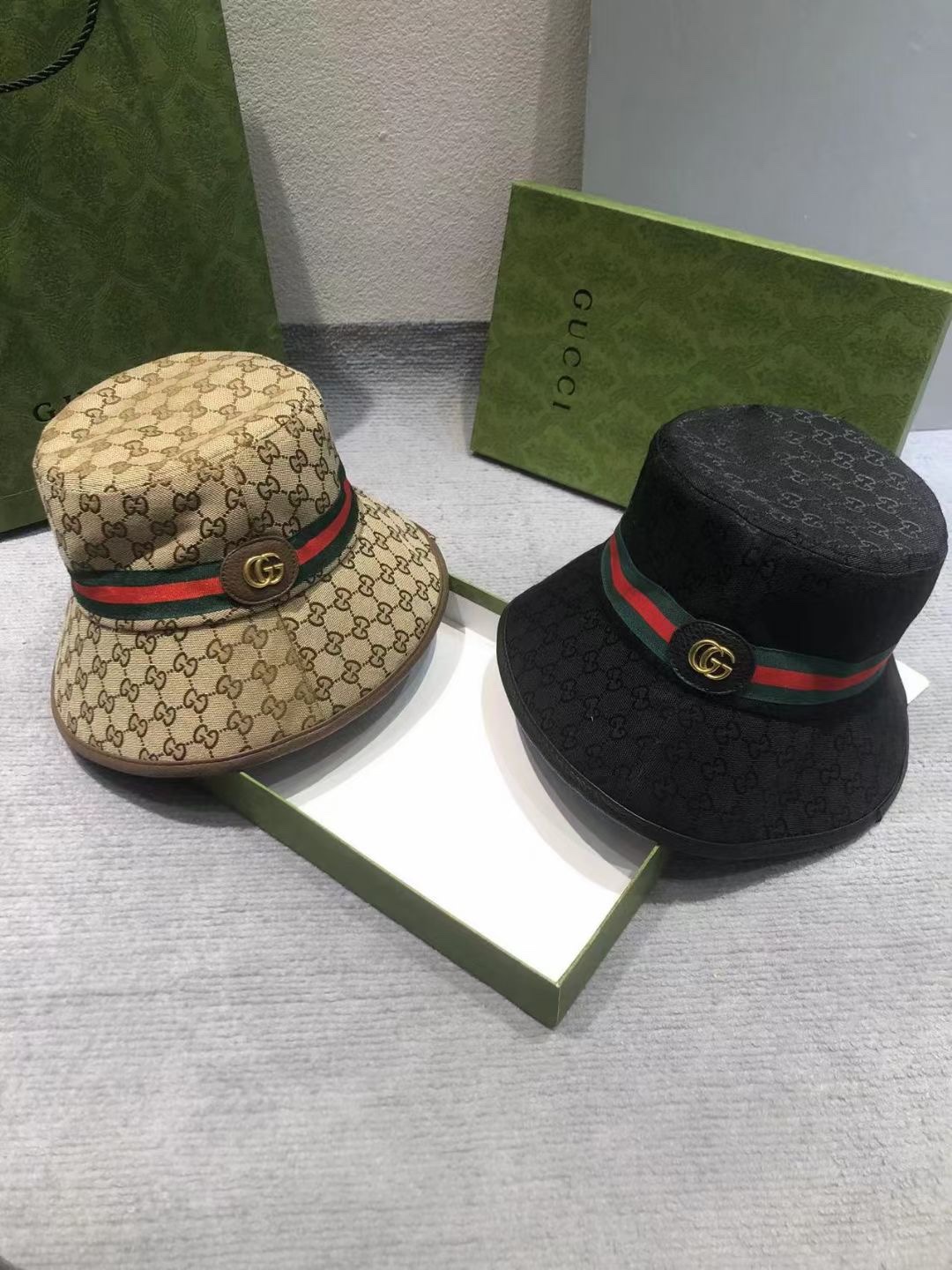 [TOP] GUCCI Supreme Bucket Hat with Logo - 2 Color