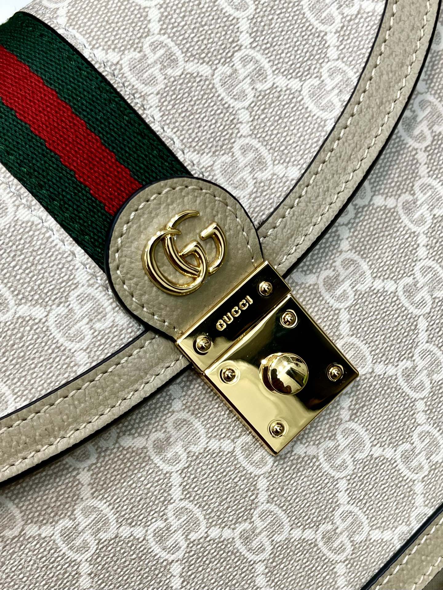 [TOP] GUCCI G*G Ophidia Small Top Handle Bag - Beige