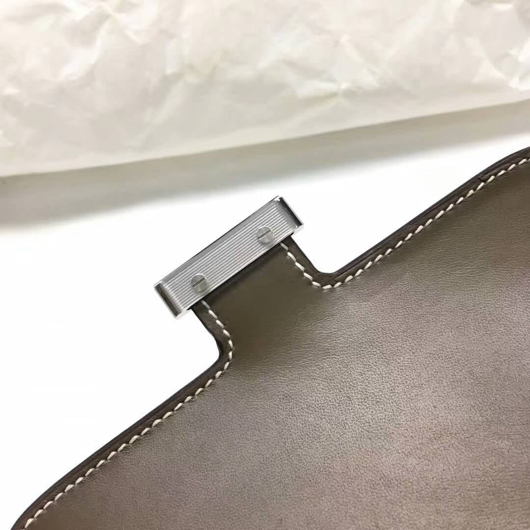 [TOP] HERMES Constance Epsom Leather 18CM - Etoupe & SHW