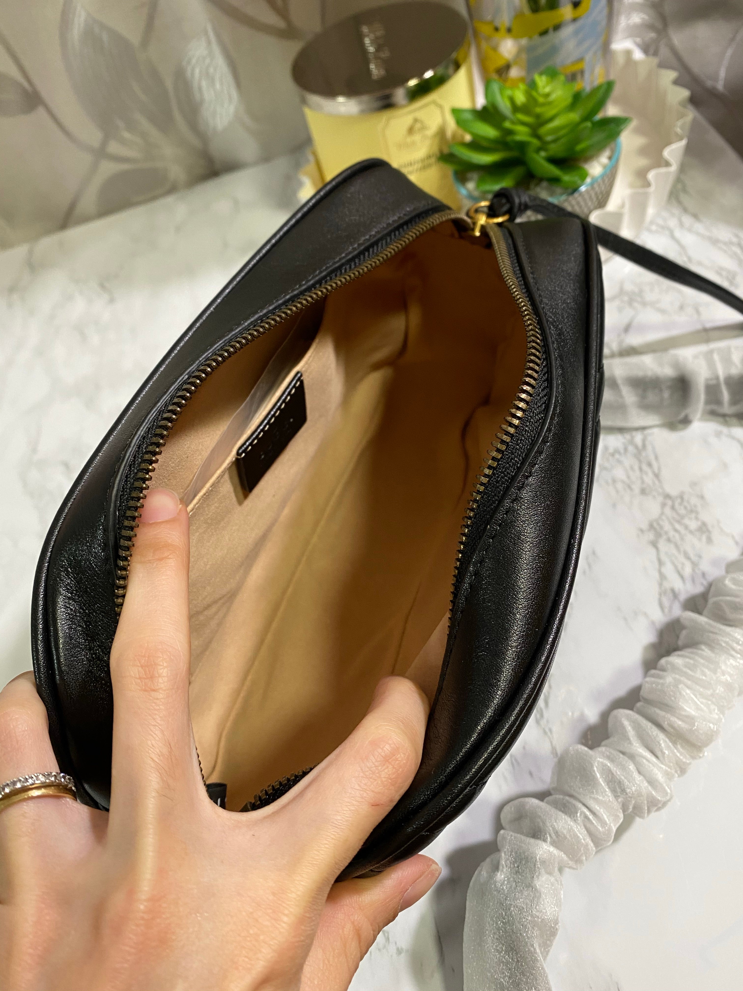 [TOP] GUCCI GG Marmont Bag Matelasse Small 26*15*7 - Black