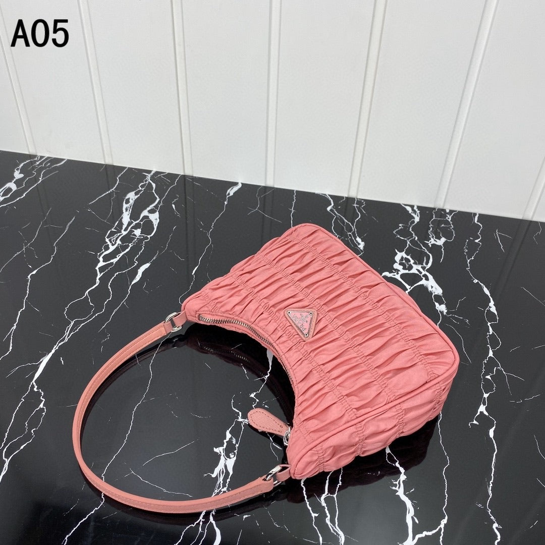 [TOP] PRADA Re-Edition Bag Nylon and Saffiano Leather Mini - 5 Colours