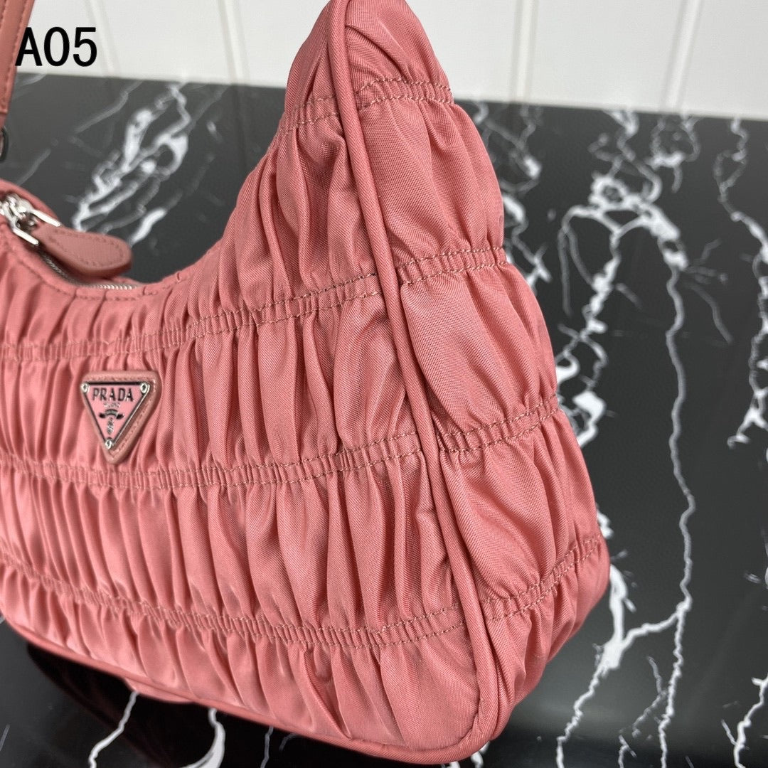 [TOP] PRADA Re-Edition Bag Nylon and Saffiano Leather Mini - 5 Colours