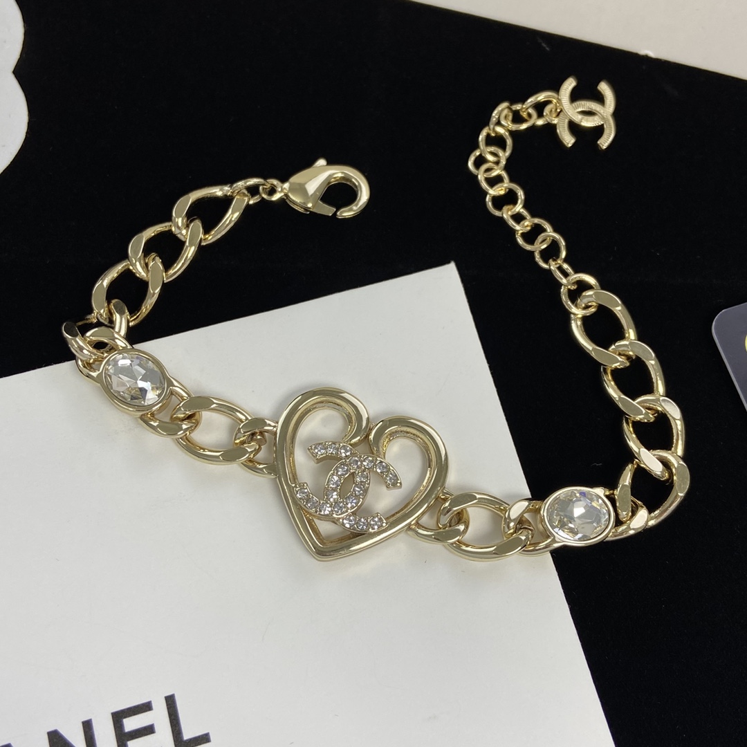 [TOP] CHANEL Bracelet - Gold