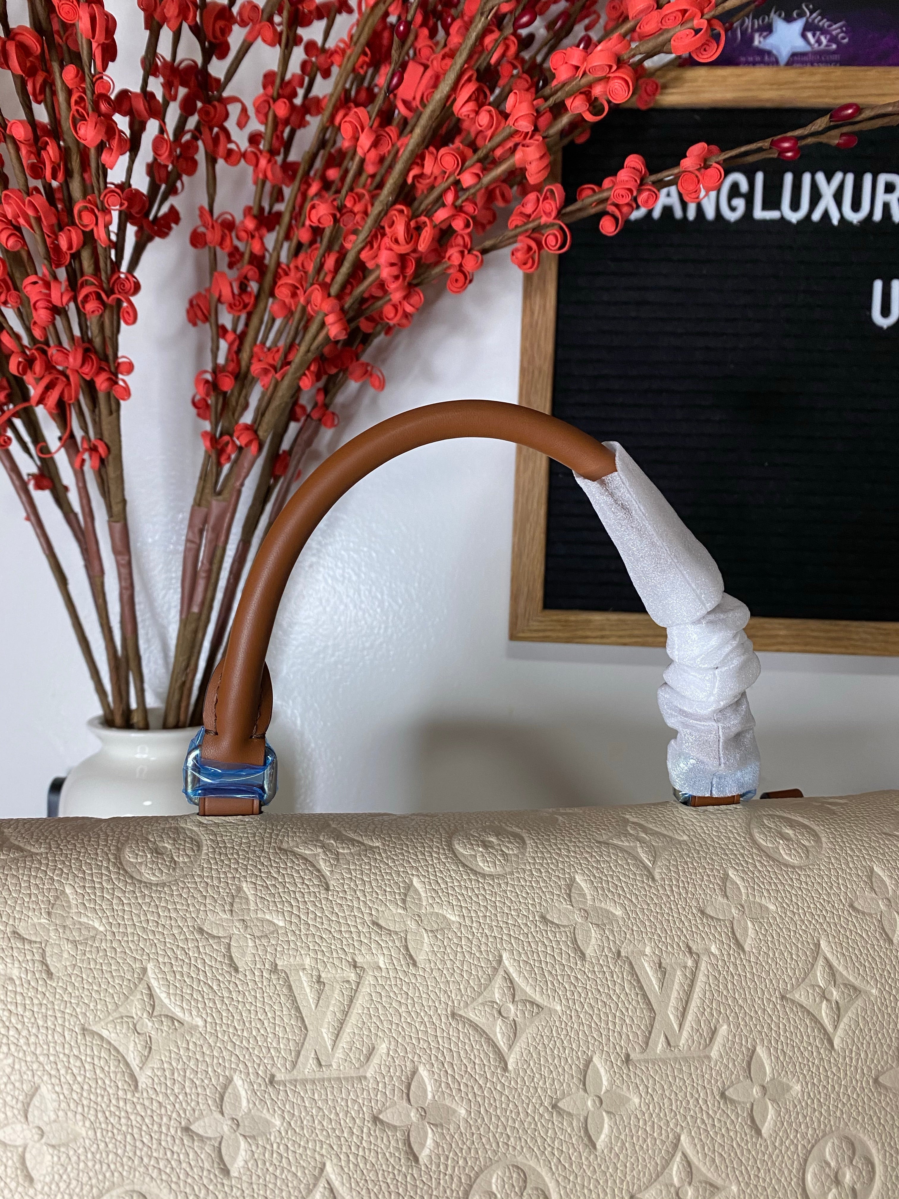 [TOP] Louis Vuitton LV Marignan Handbag 28 x 21 x 9cm - WHITE