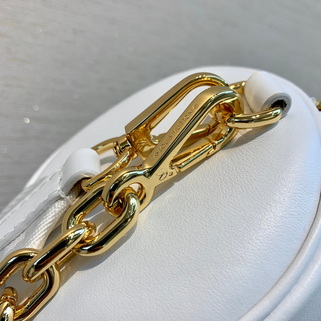 [TOP] Louis Vuitton LV L*V Papillon BB - White