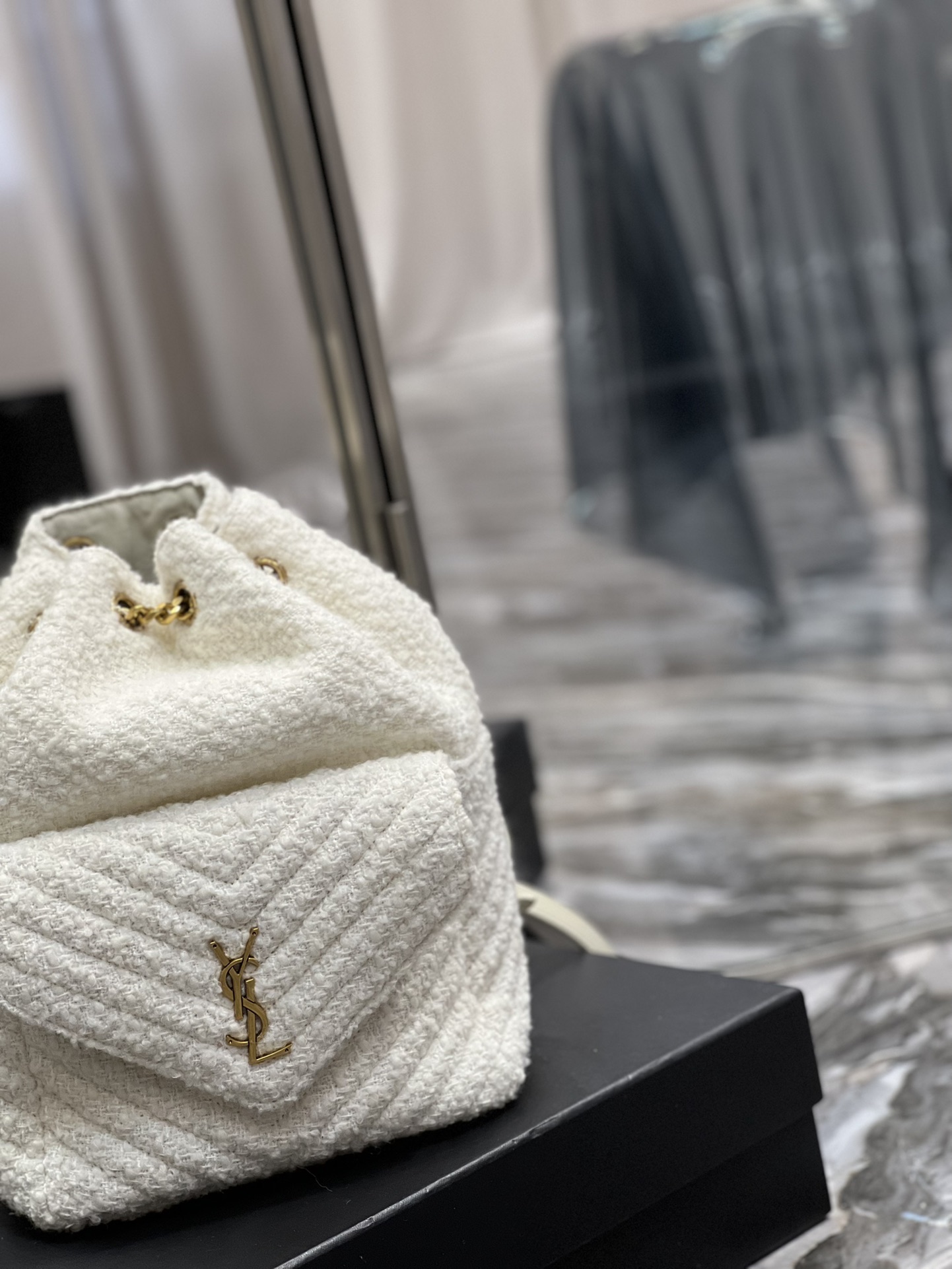 [TOP] Yves Saint Laurent YSL Joe Plush Backpack 22×29×15cm - White