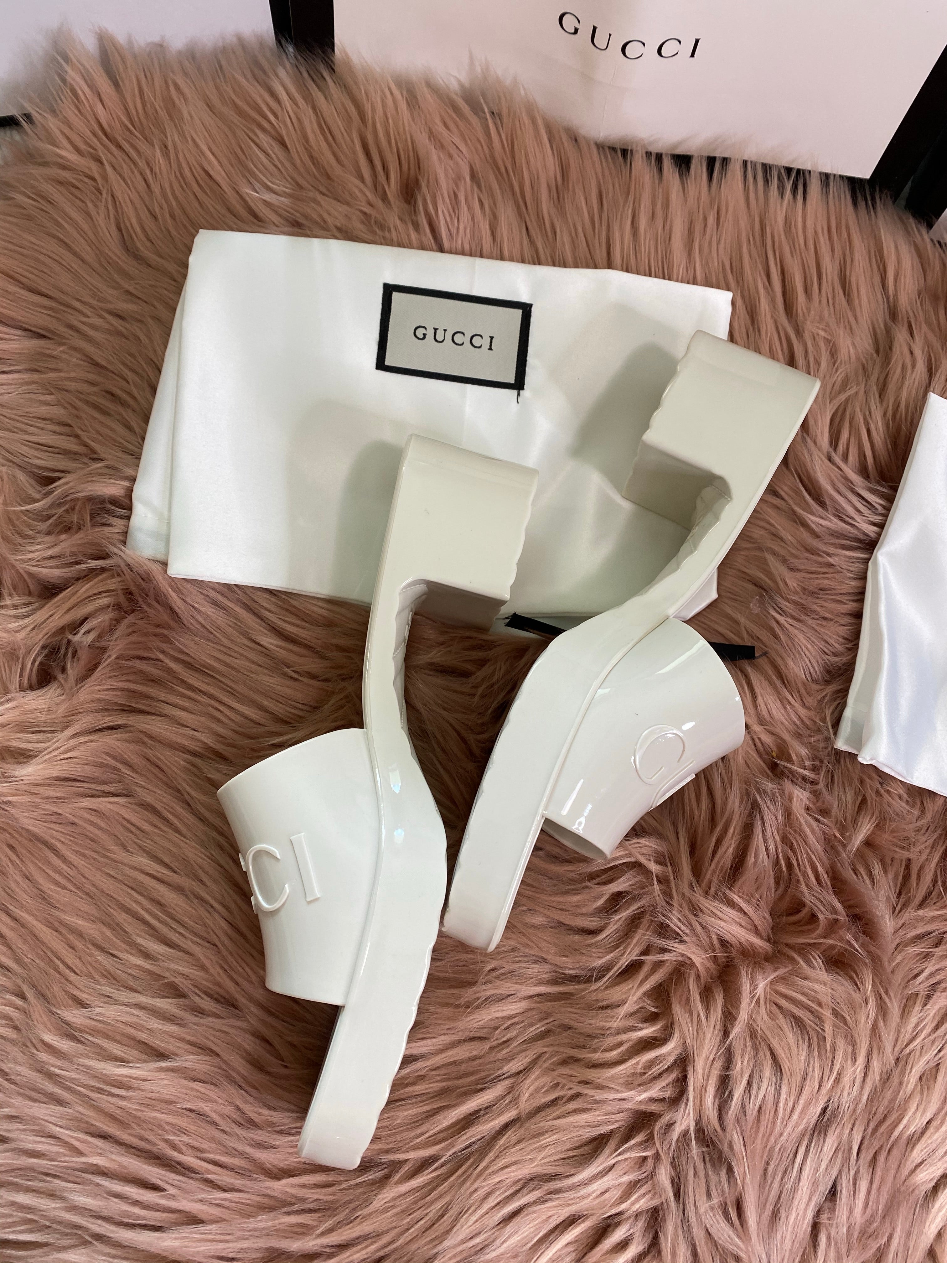 [TOP] GUCCI GG Logo Embossed Rubber Mules - White