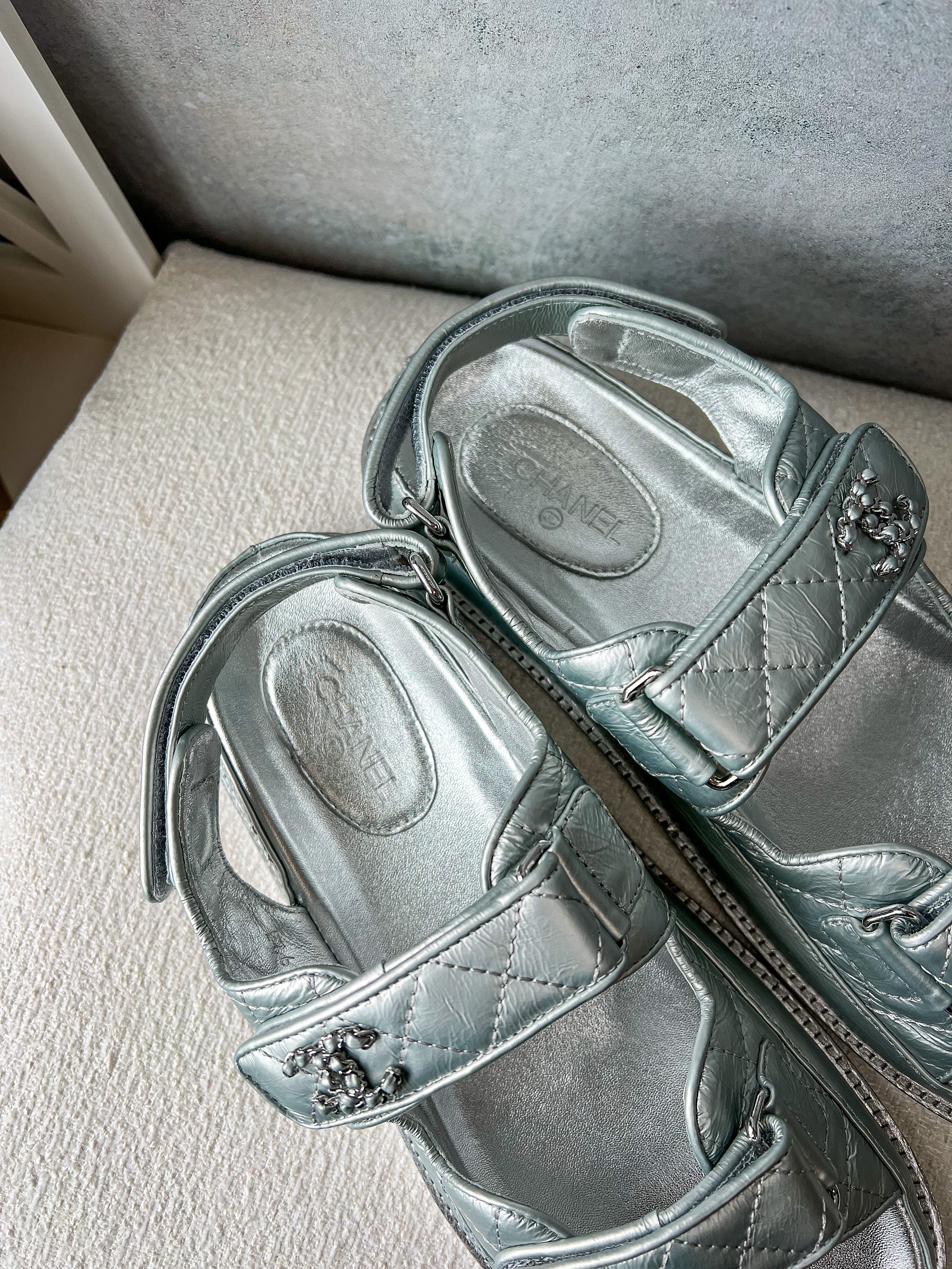 [TOP] CHANEL Dad Sandals - Metallic Silver