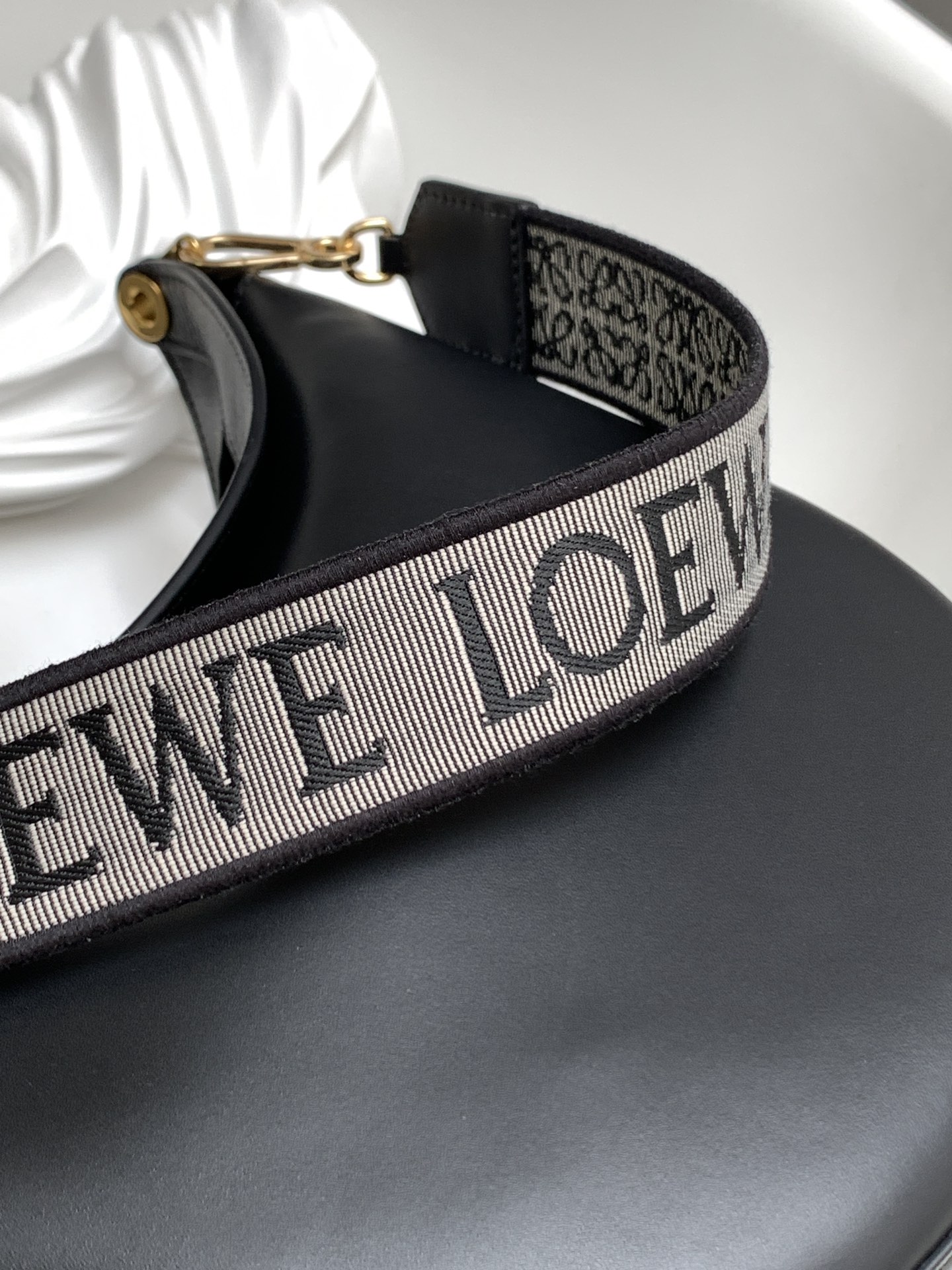 [TOP] LOEWE Calfskin Luna Bag 34*9*30cm - Black
