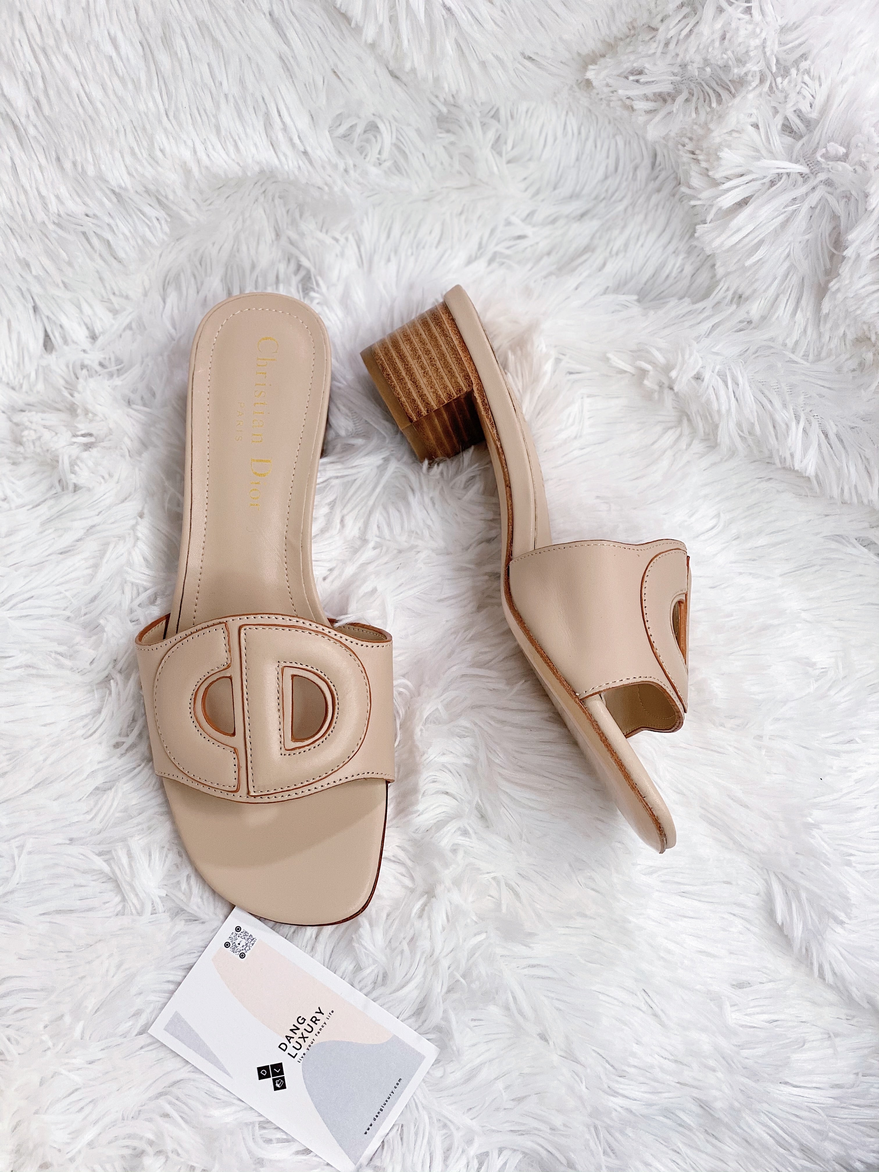 [TOP] Christian Dior CD Logo Sandal Calfskin Leather - Beige