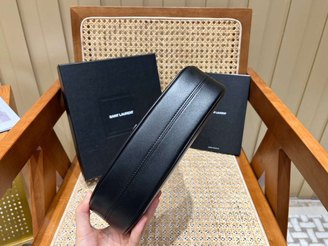 [TOP] Yves Saint Laurent YSL Le Fermoir Leather Shoulder Bag - Black