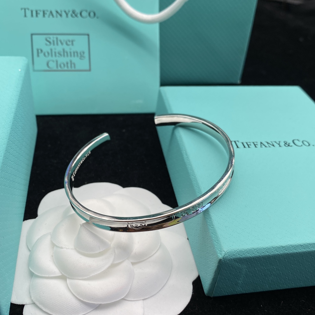[TOP] Tiffany & Co. 1837™ Cuff in Silver Bracelet