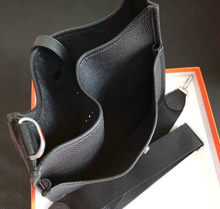 [TOP] HERMES Evelyne 28cm - Black