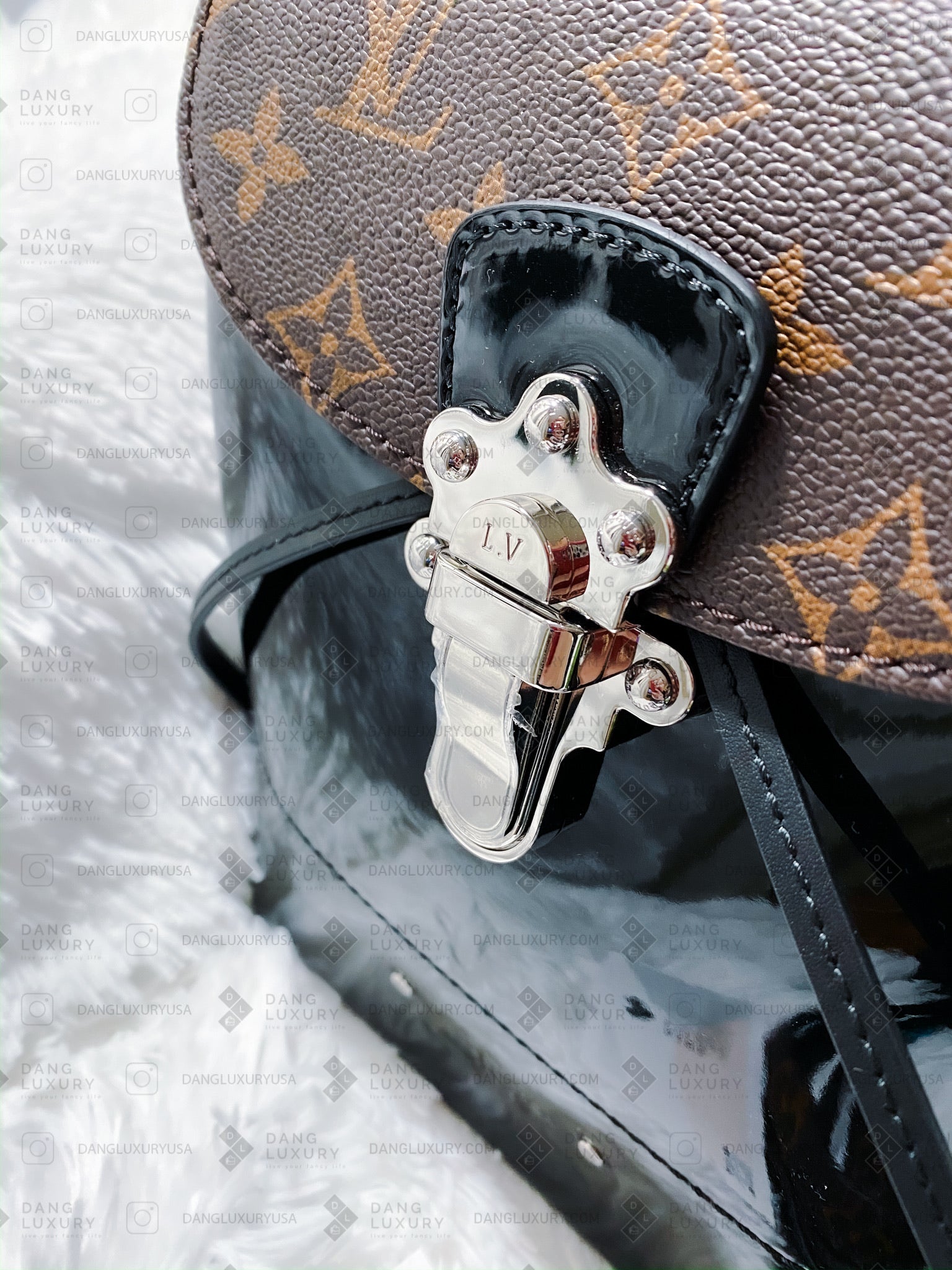 [TOP] Louis Vuitton LV Hot Springs Backpack Monogram 22×7×12 cm-Brown