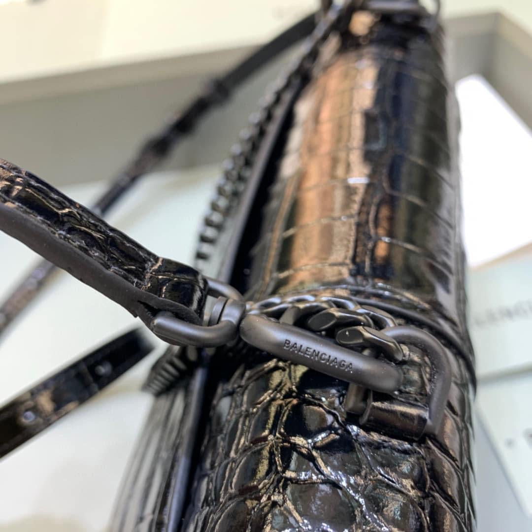 [TOP] BALENCIAGA Hourglass WOC Crocodile-Print Bag 19x12x5cm - All Black