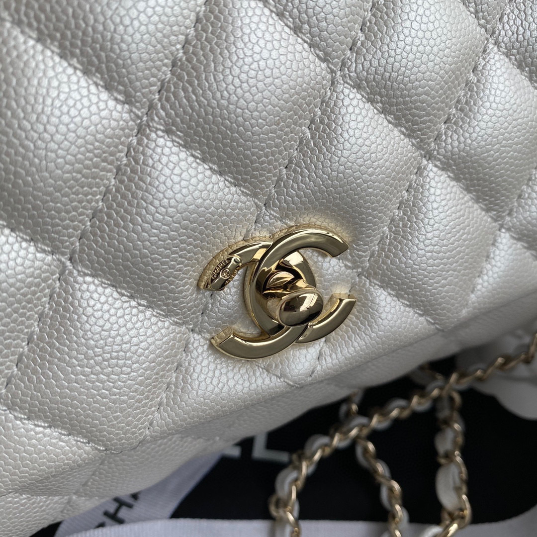 [TOP] CHANEL CoCo Handle Bag Carviar Small 19cm - Pearl White & GHW