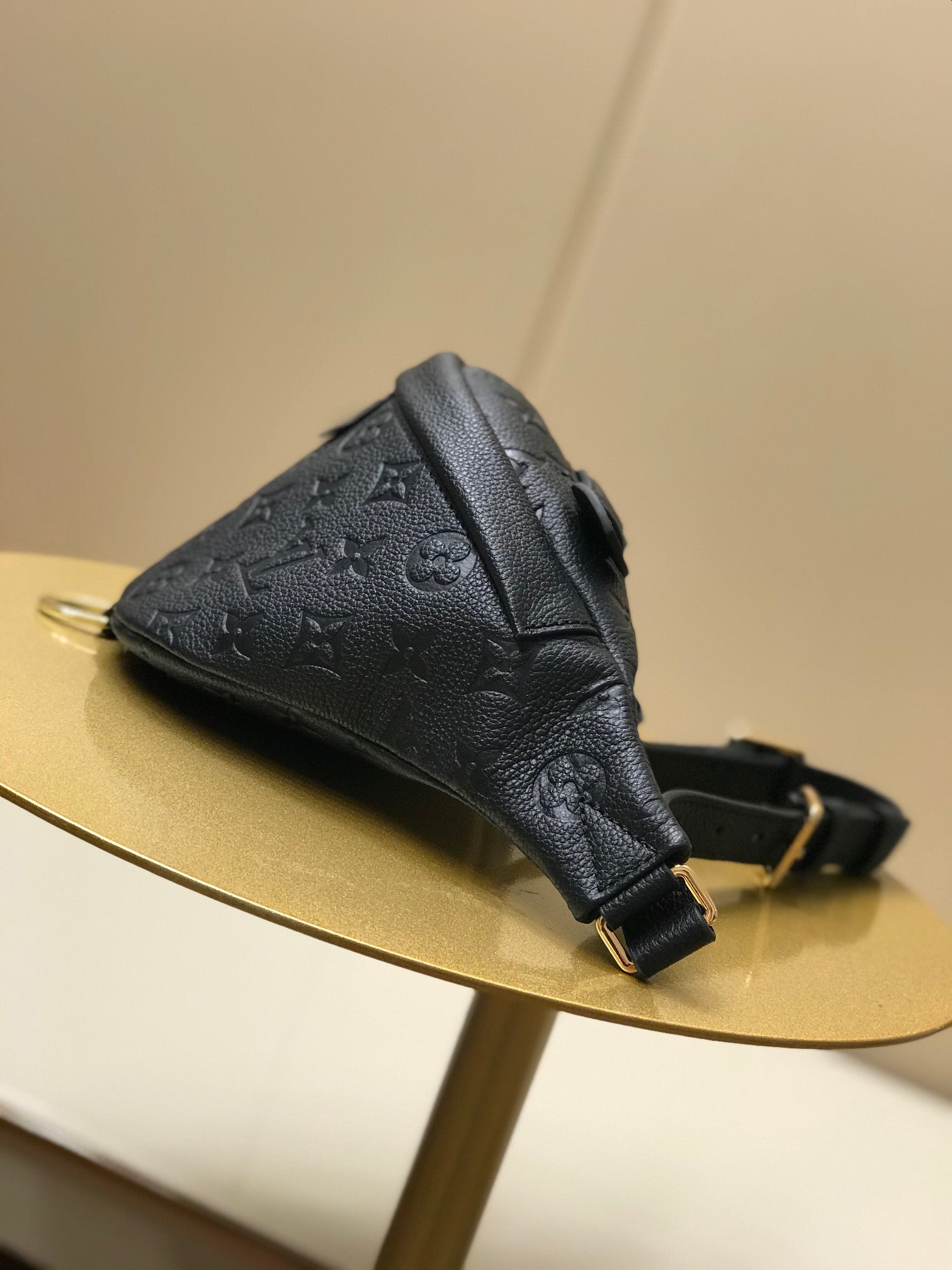 [TOP] Louis Vuitton LV Empreinte Bumbag - Black - 36*15*15CM