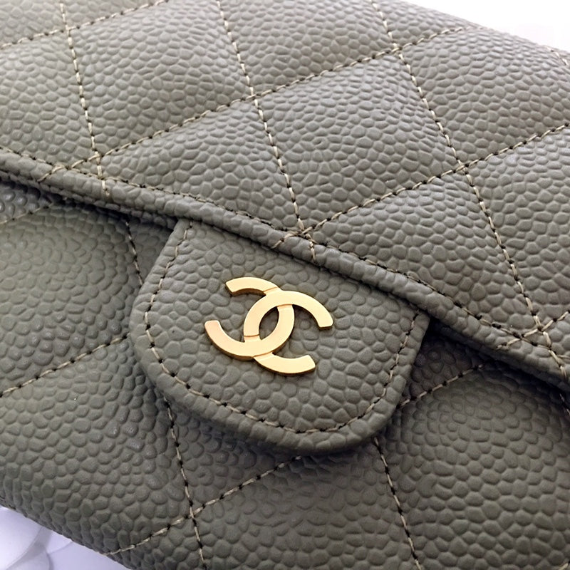 [TOP] CHANEL Long Folding Caviar Wallet - Dark Green