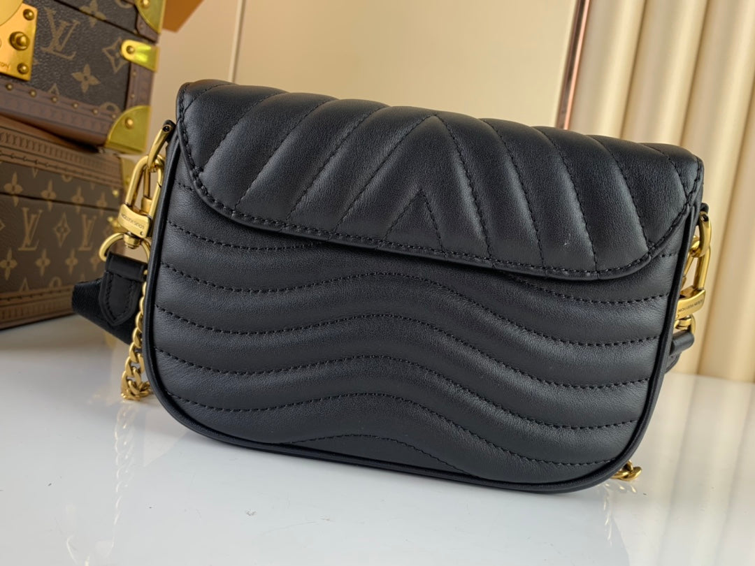 [TOP] Louis Vuitton LV L*V Multi Pochette Small New Wave 21X12X3cm- Black