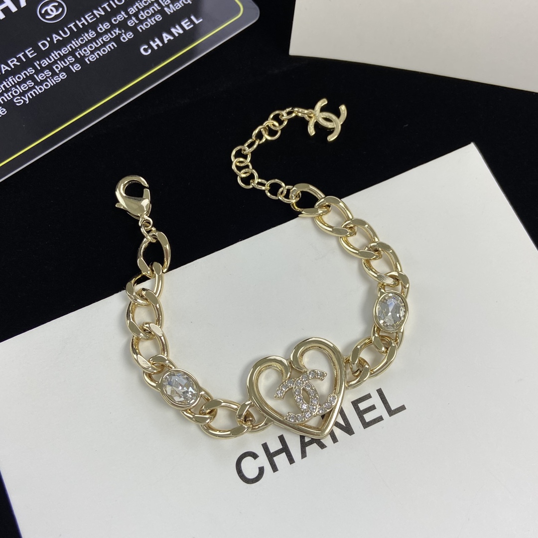 [TOP] CHANEL Bracelet - Gold