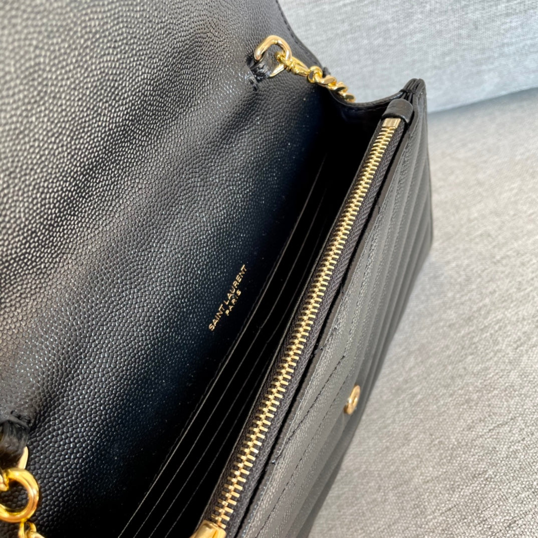 [TOP] Yves Saint Laurent YSL Envelope WOC Bag 19cm - Black