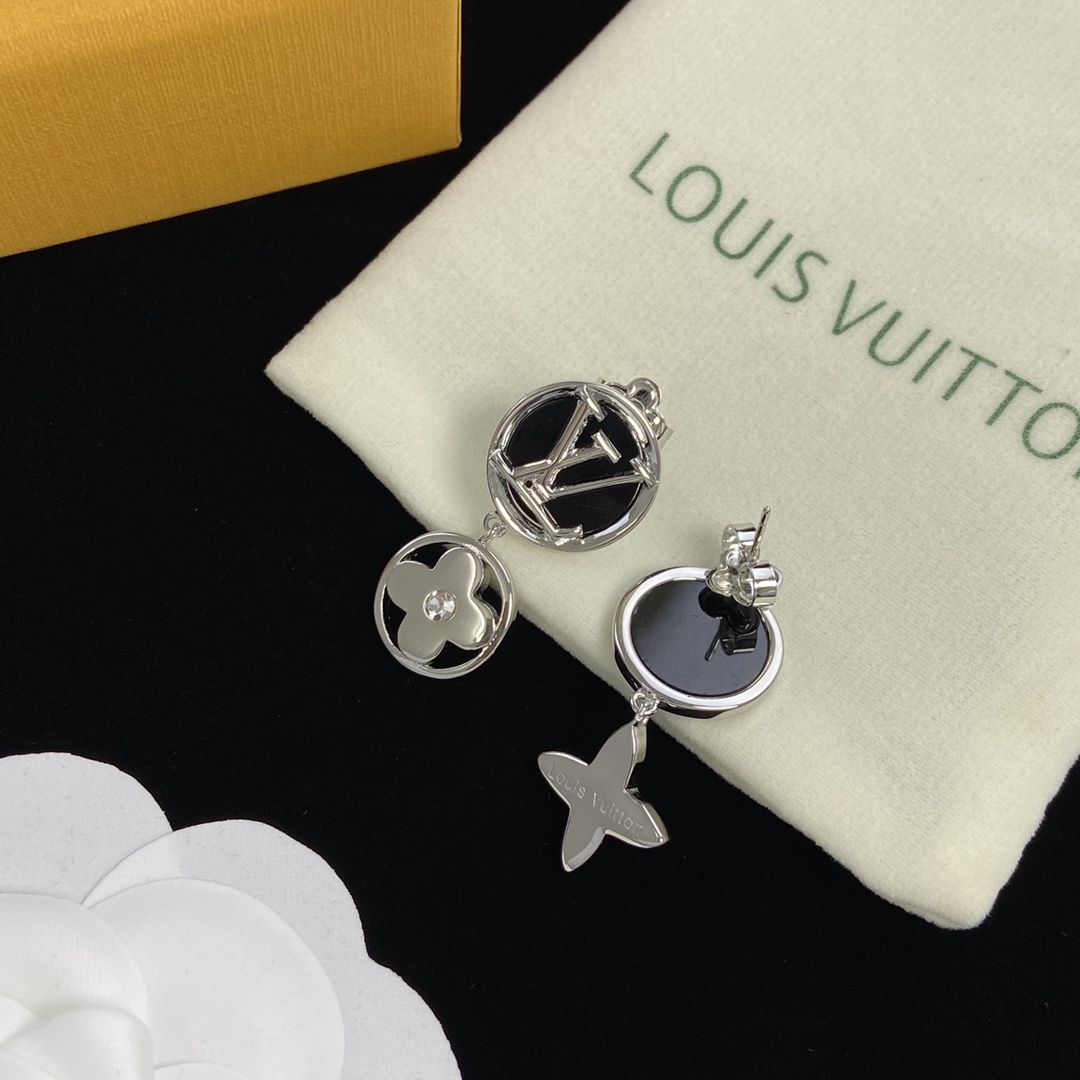 [TOP] Louis Vuitton LV Necklace Earrings Set - Silver