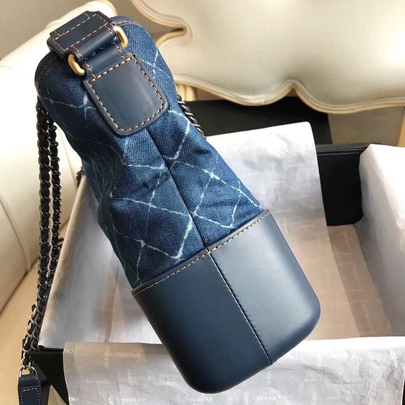 [TOP] CHANEL Gabrielle Bag Hobo Printed Denim and Leather Small 20cm - Navy Blue