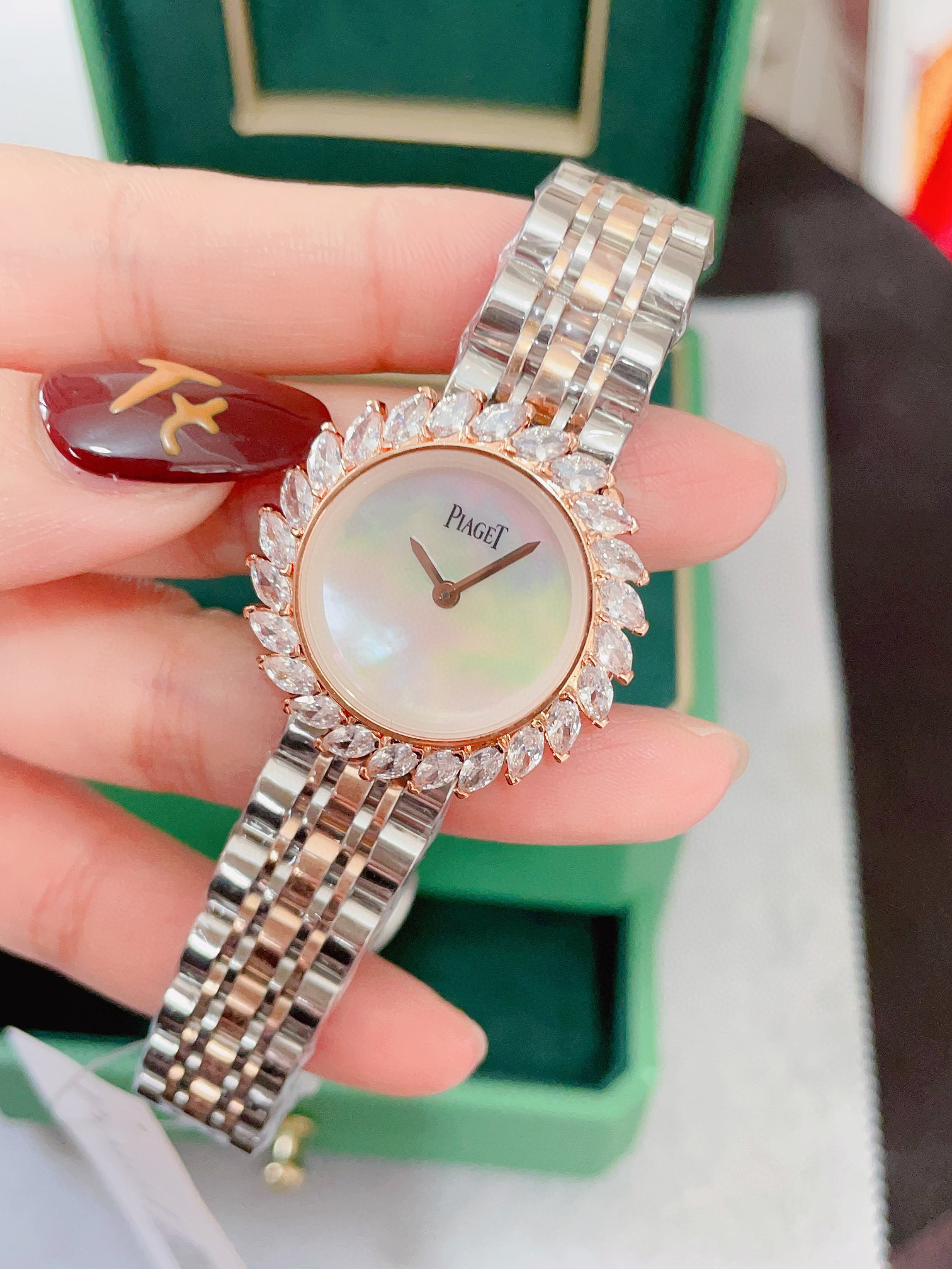 [Top] PIAGET Diamends Lady Watch White Gold with Rose Gold 31mm - White/Black