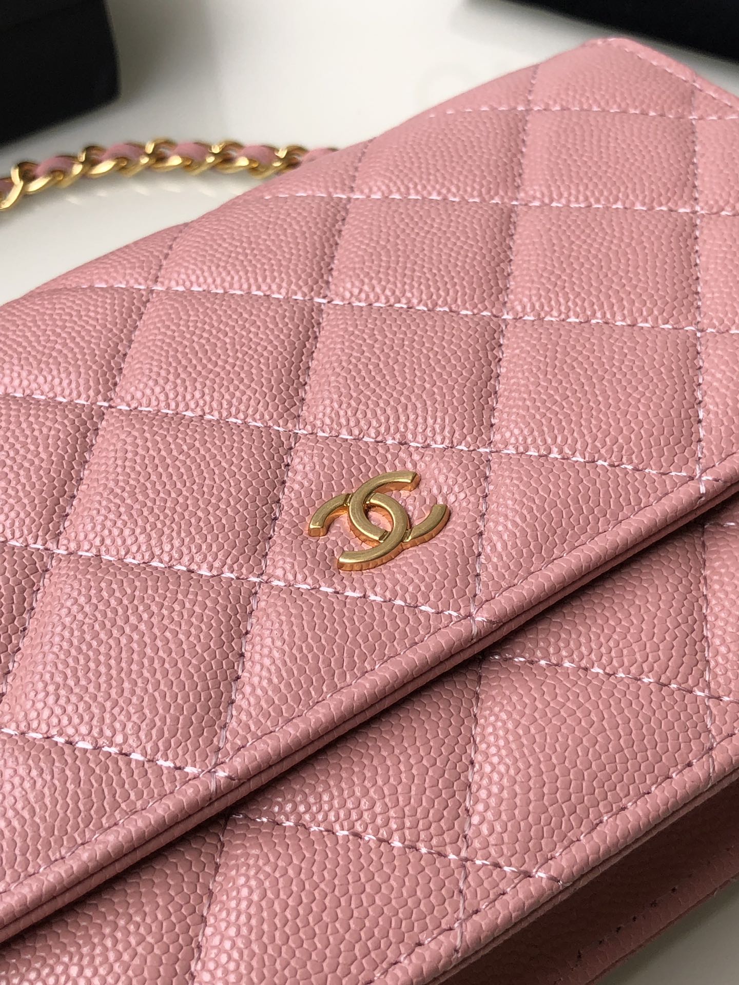 [TOP] CHANEL WOC Bag Caviar Leather - Pink
