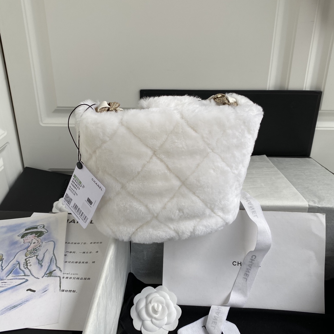 [TOP] CHANEL Plush Bucket Bag 16*18*12cm - GHW - Black/White