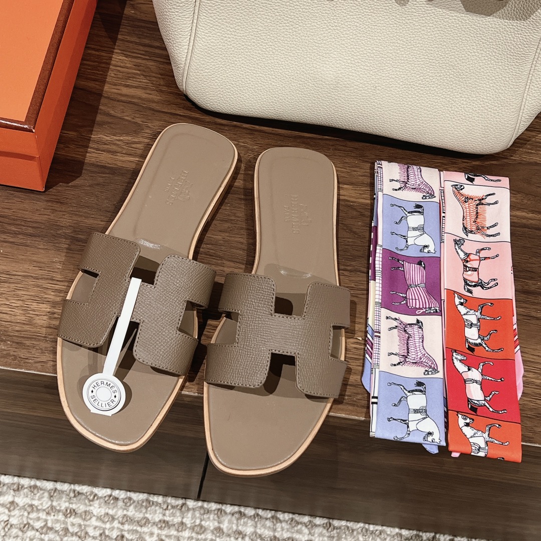 [TOP] HERMES Oran Sandals - 16 Color