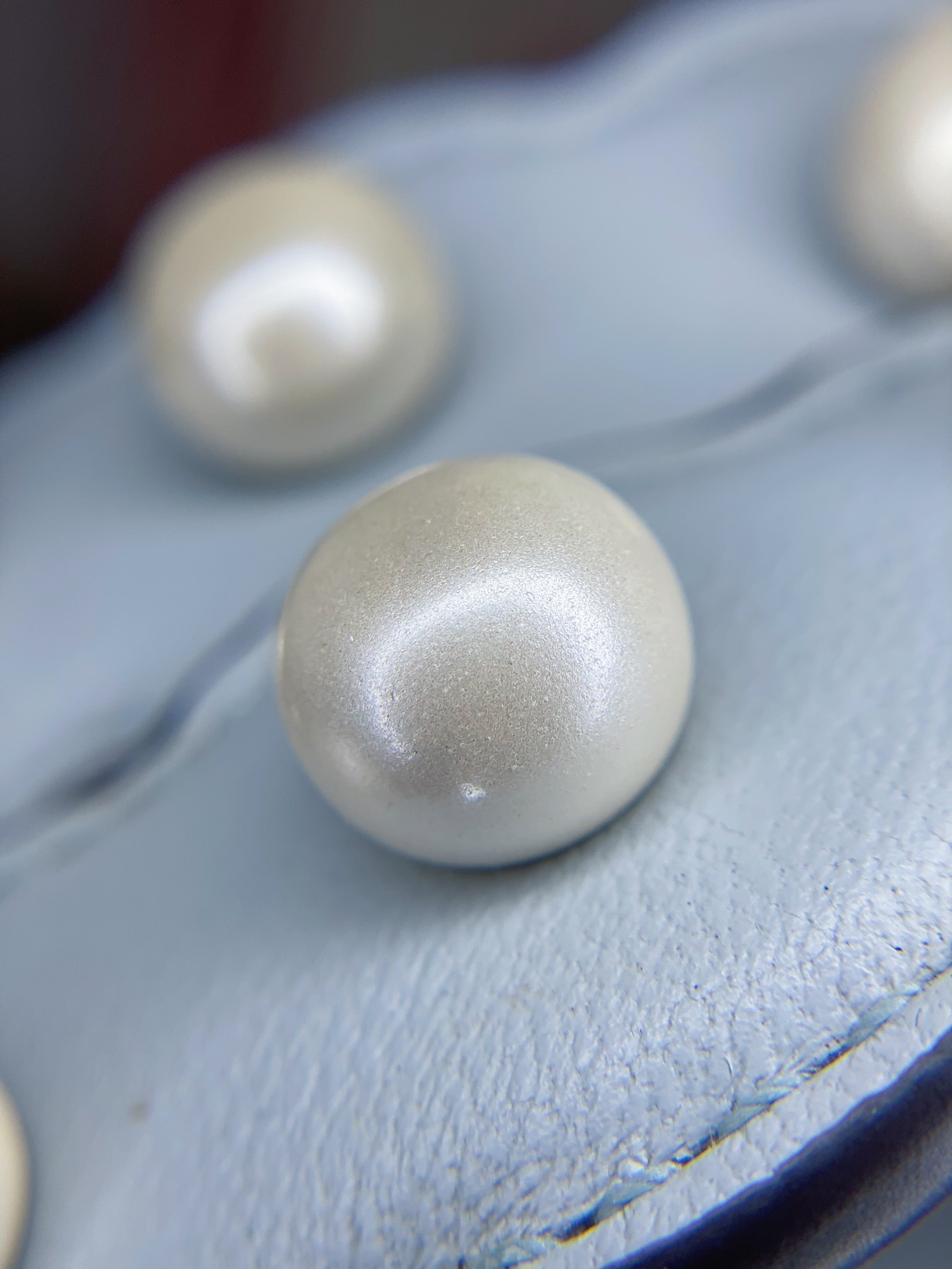 [TOP] FENDI By The Way Studded Leather Shoulder Bag