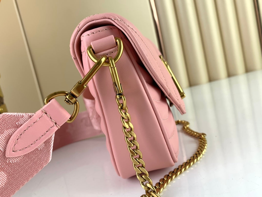 [TOP] Louis Vuitton LV L*V New Wave Multi Pochette 21X12X3cm - Pink