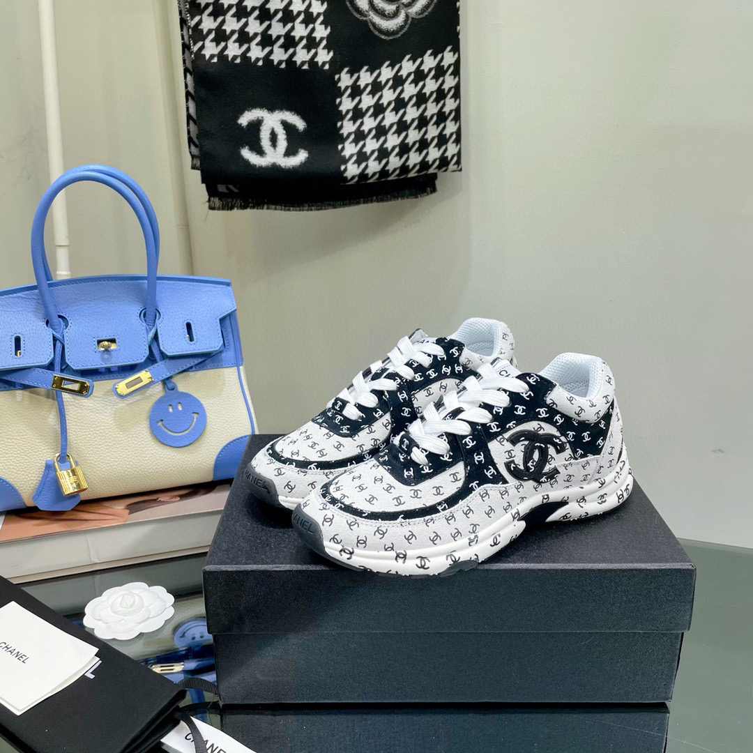 [TOP] CHANEL Two Tone Sneaker - 8 Clolours