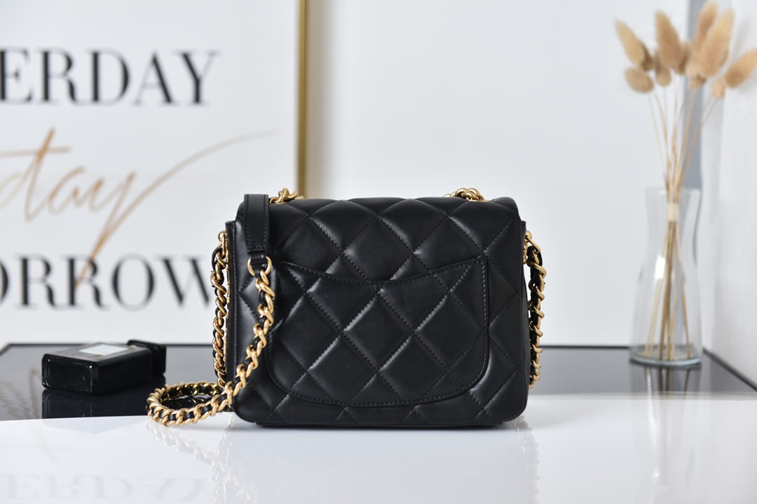 [TOP] CHANEL Flap Bag Side Logo w Chain Mini  - Black