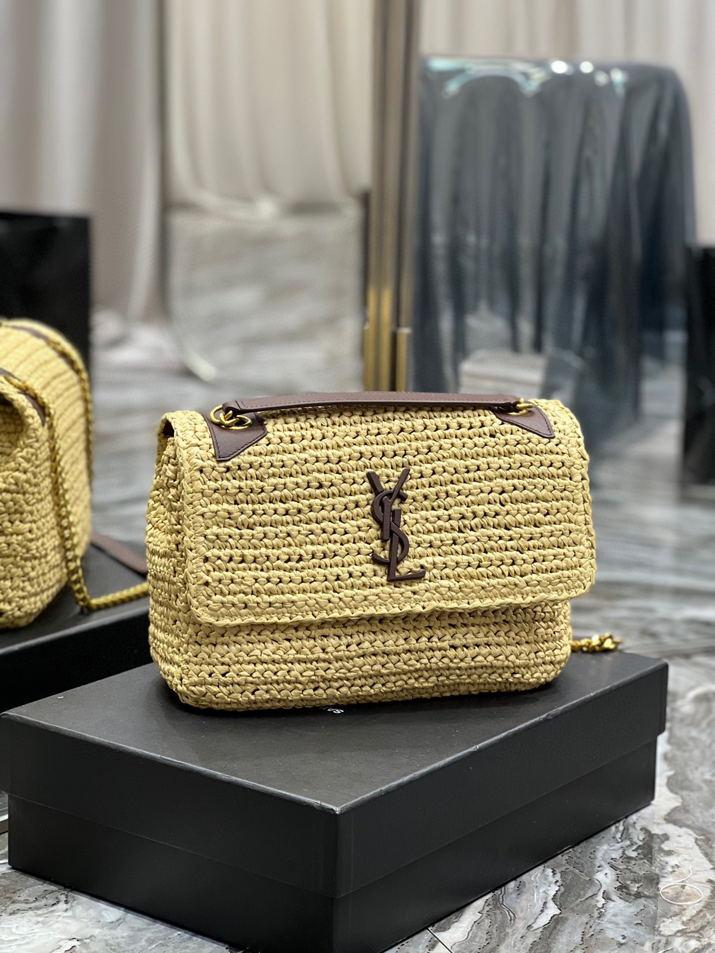 [TOP] Yves Saint Laurent YSL Niki Straw Bag