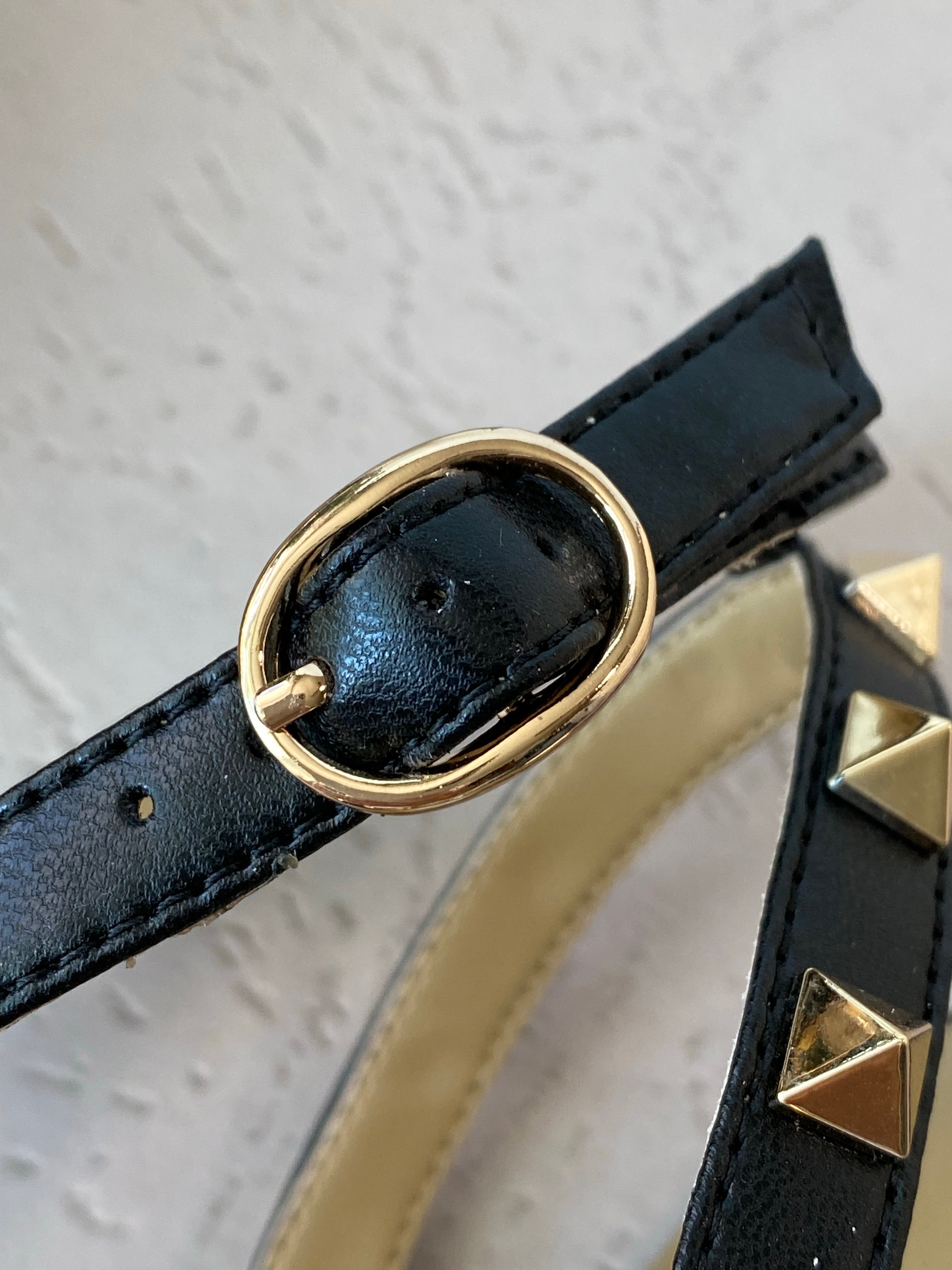 [TOP] VALENTINO  Rock Studs High Heels Grainy Leather - Black