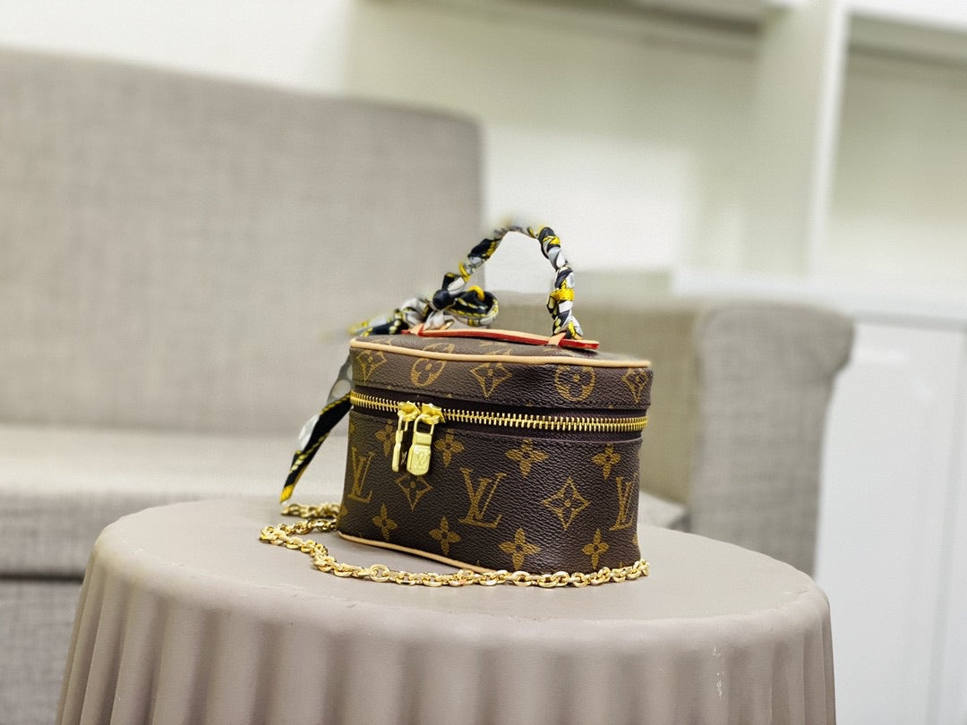 [TOP] Louis Vuitton LV Nice Nano 14x10.2x8.5cm - Brown