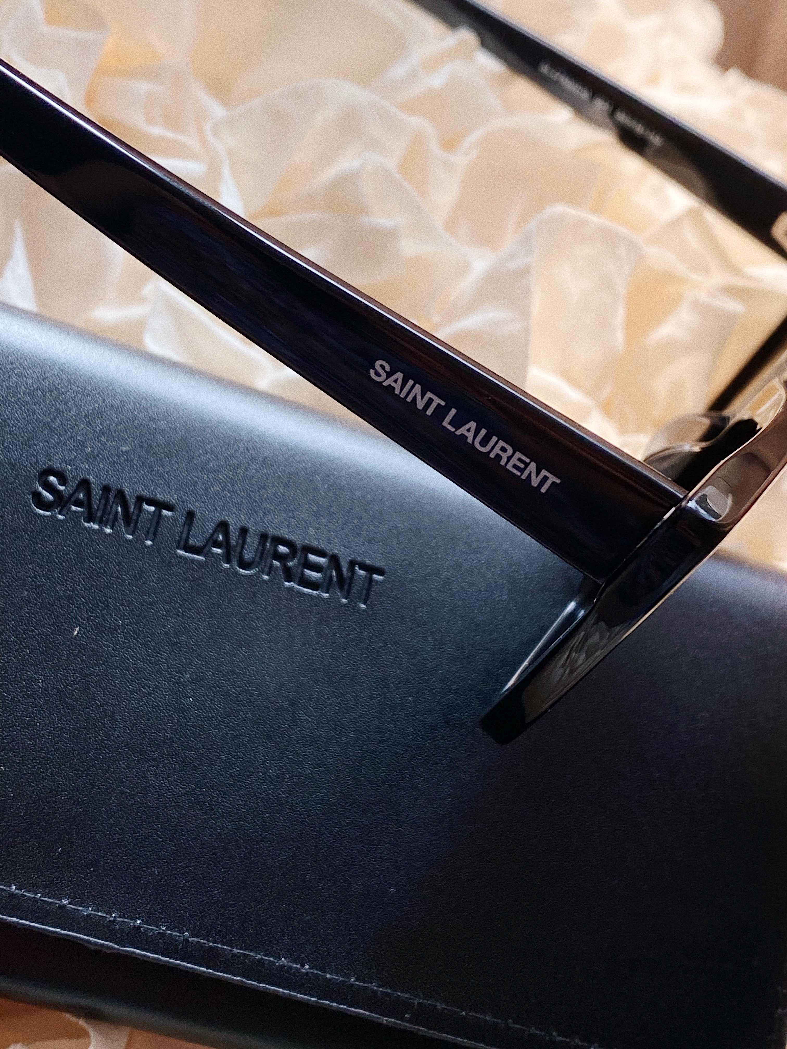[TOP] Yves Saint Laurent YSL 53mm Cat Eyes Sunglasses - Black