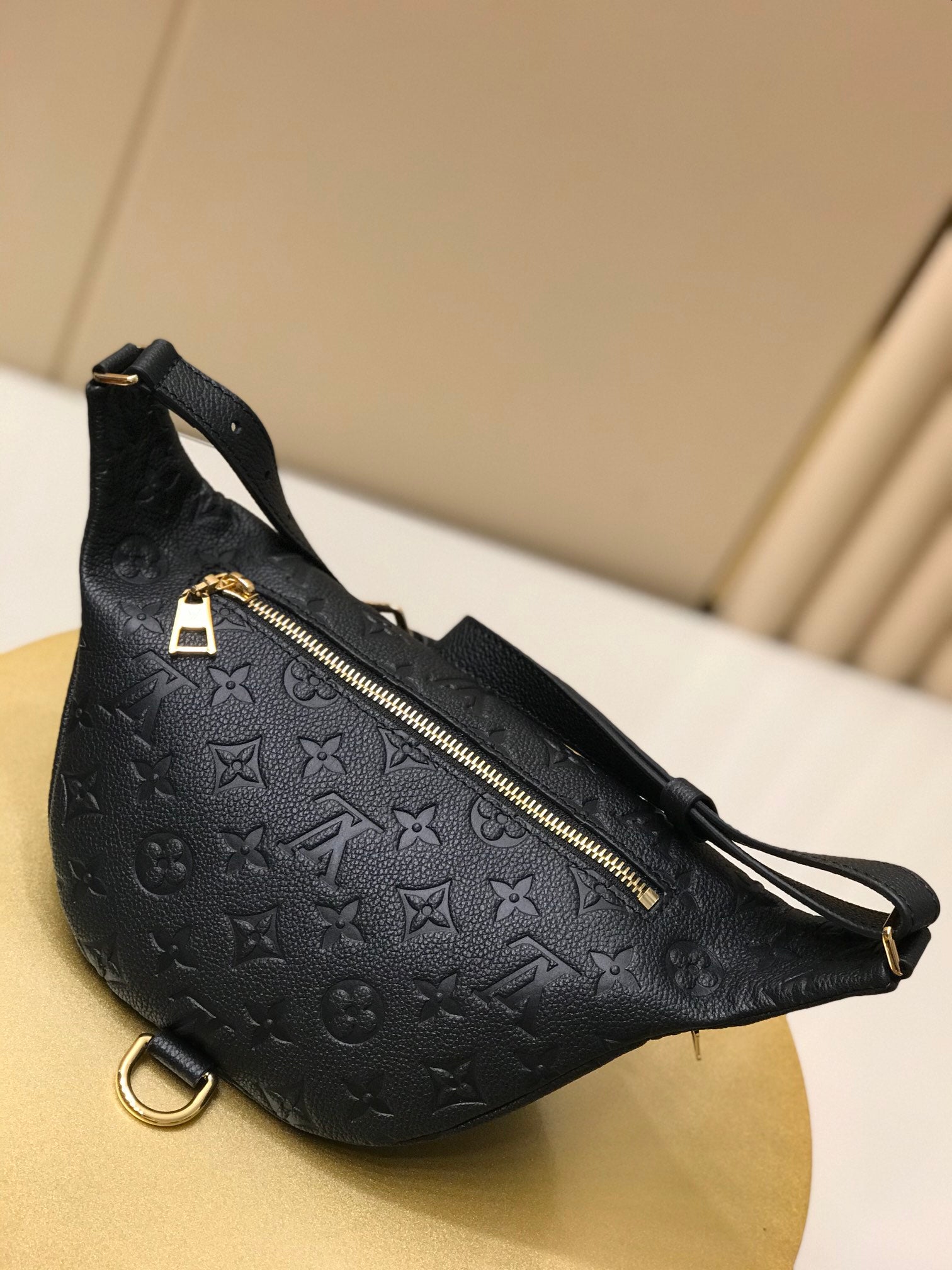 [TOP] Louis Vuitton LV Empreinte Bumbag - Black - 36*15*15CM