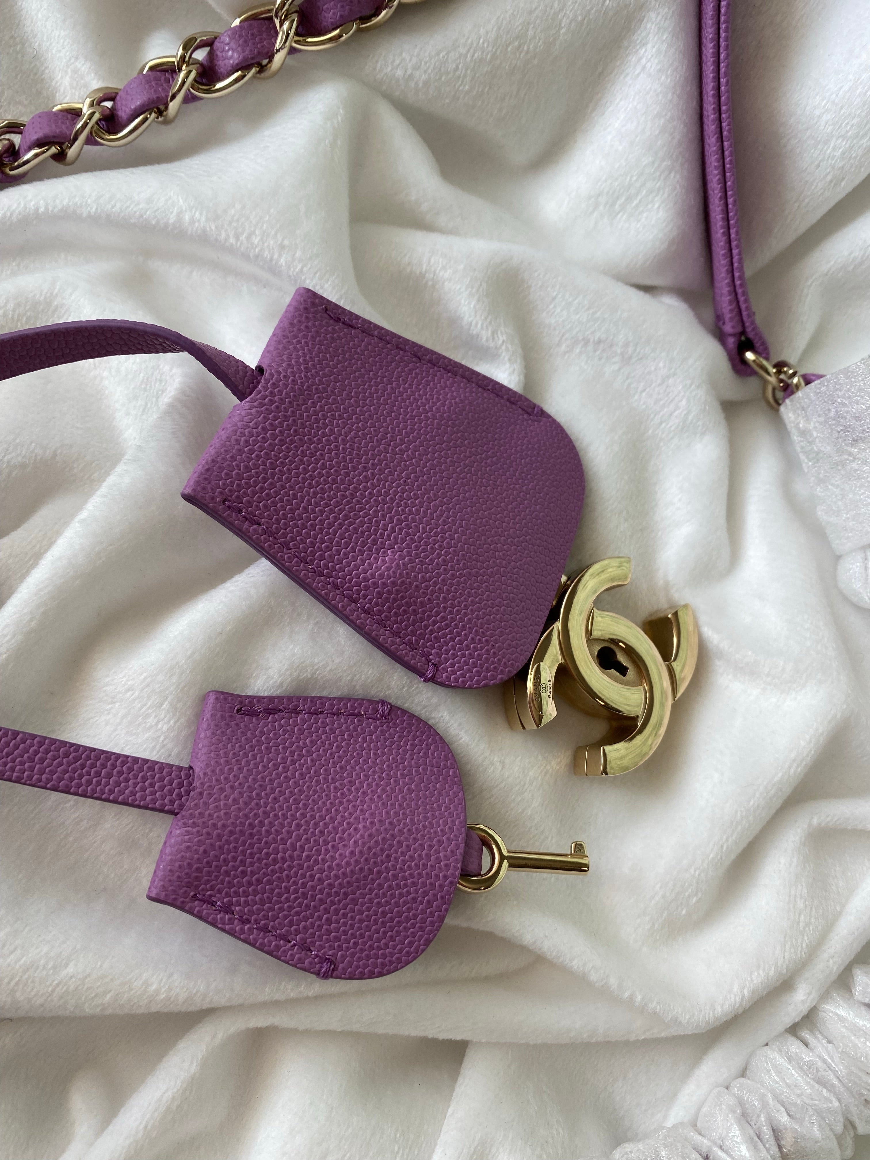 [TOP] CHANEL Vanity Case Caviar Quilted Medium - Purple