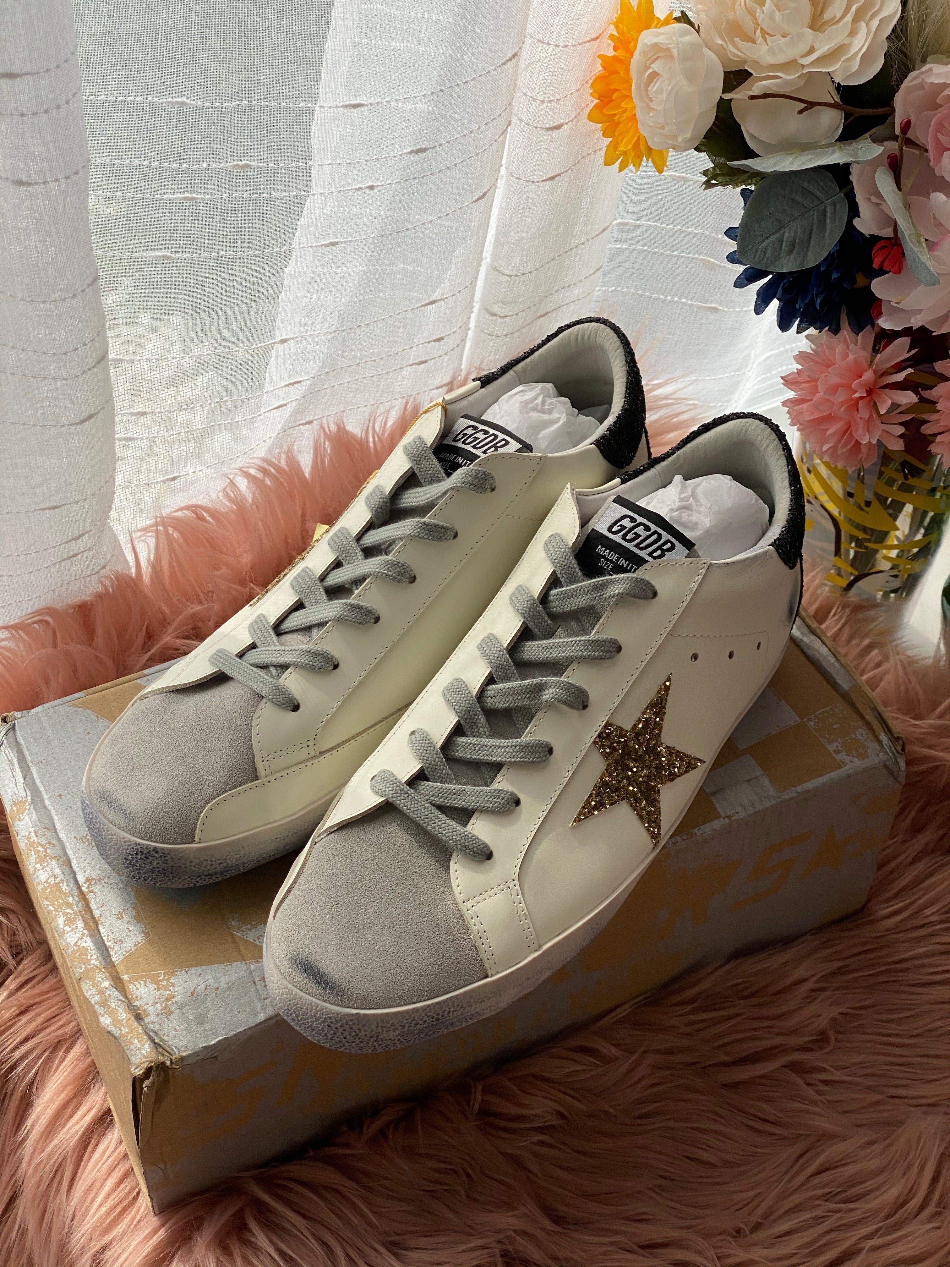 [TOP] GGDB Superstar Sneakers Glittery - Black and Gold Star