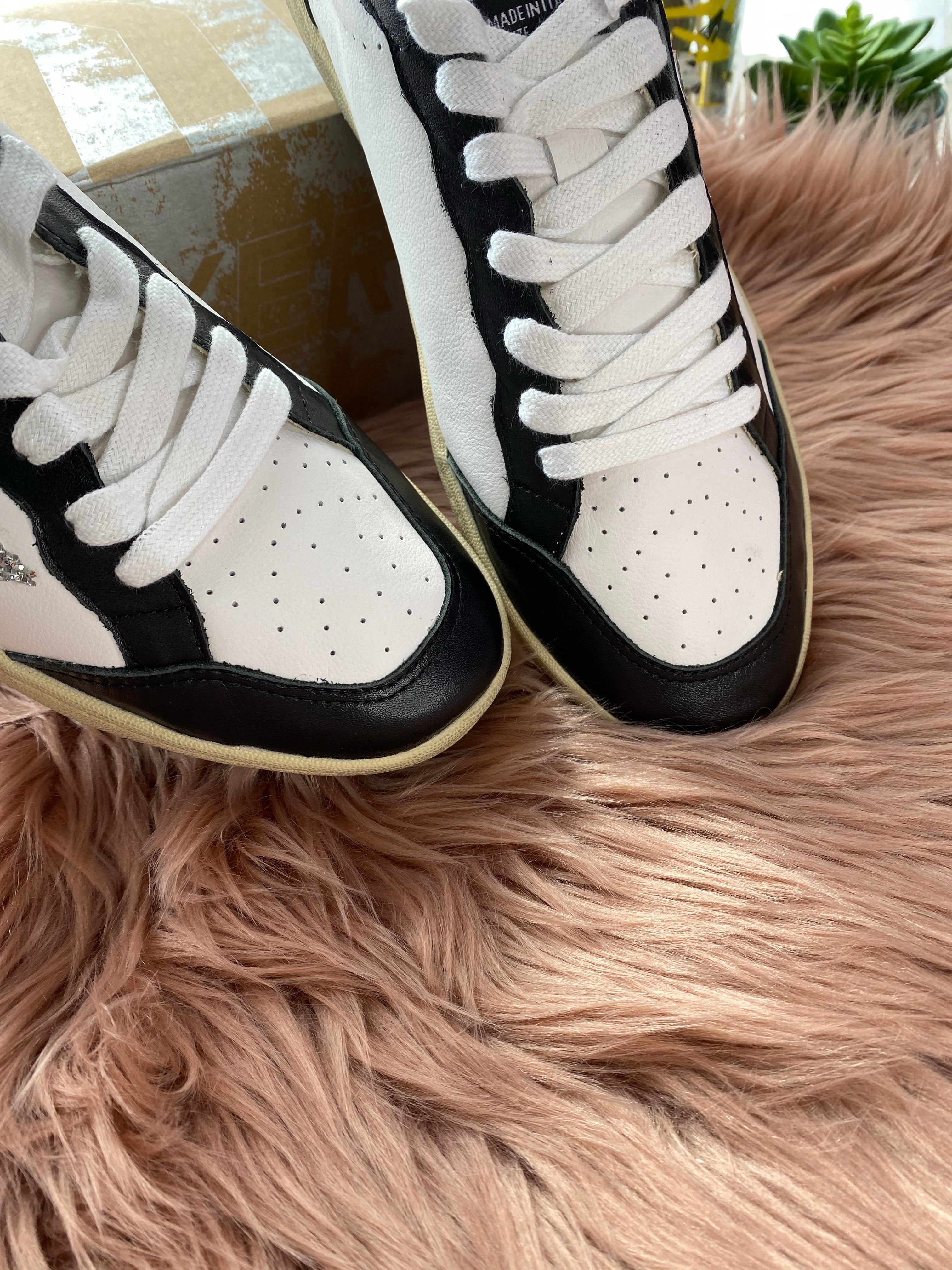 [TOP] GGDB Ball Star Glittery Star - Black and Silver Star