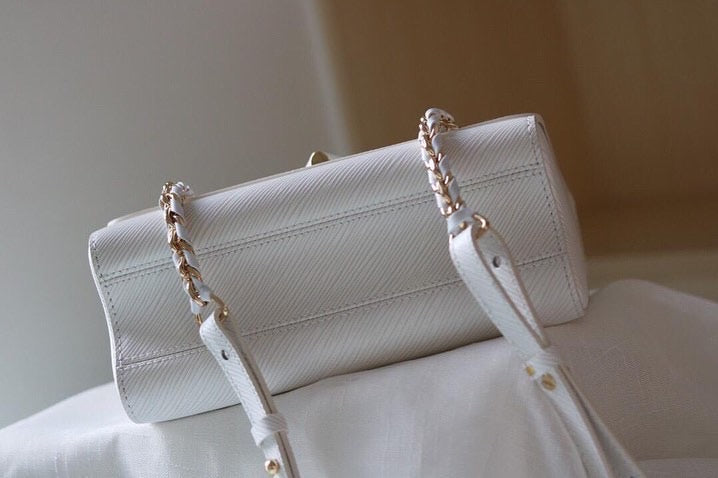 [TOP] Louis Vuitton LV  Twist Bag 23X17X9.5CM - White